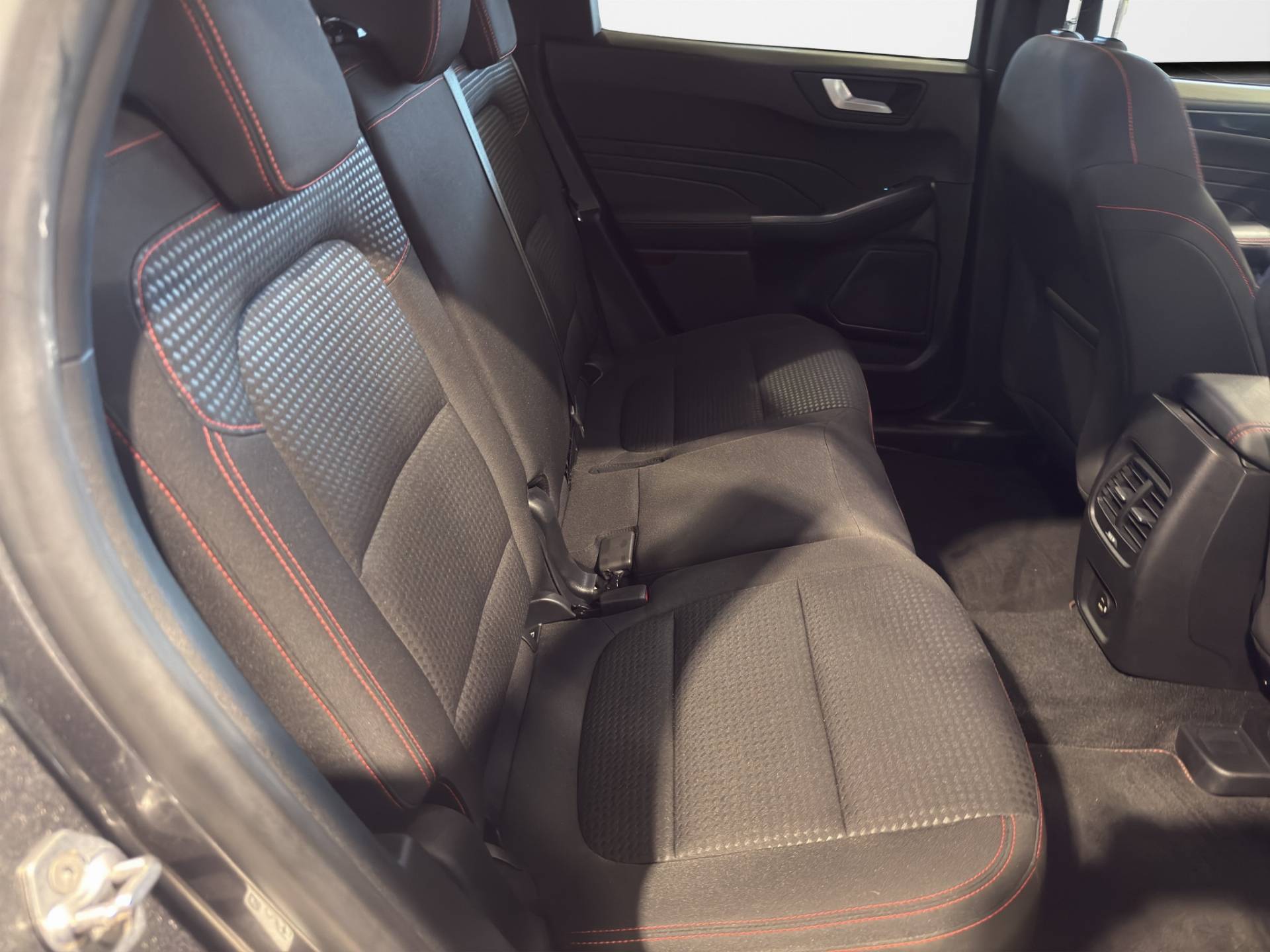 FORD Kuga Kuga 2.5 full hybrid ST-line X 2wd 190cv e-shifter usata in pronta consegna - Brandini