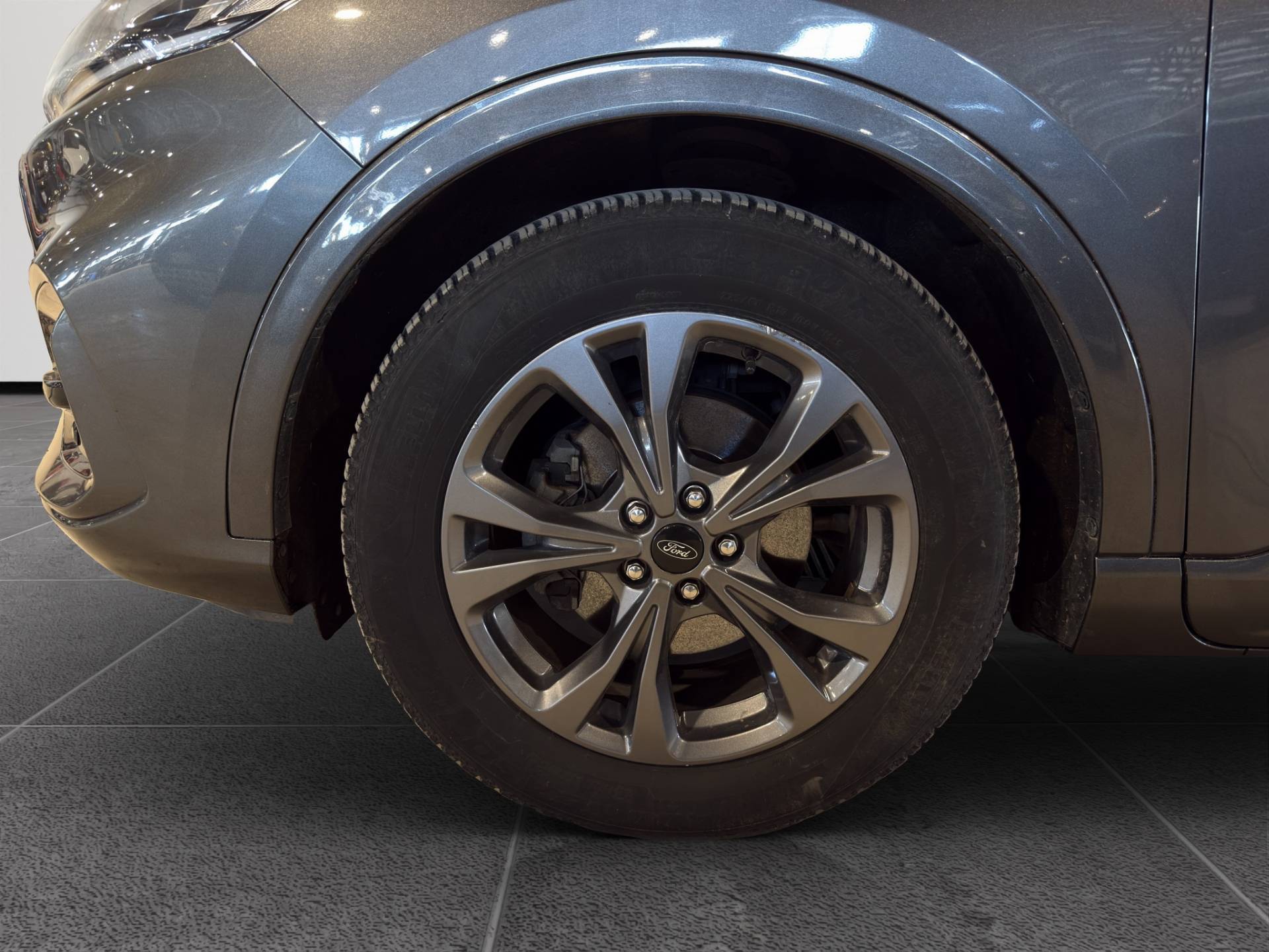 FORD Kuga Kuga 2.5 full hybrid ST-line X 2wd 190cv e-shifter usata in pronta consegna - Brandini