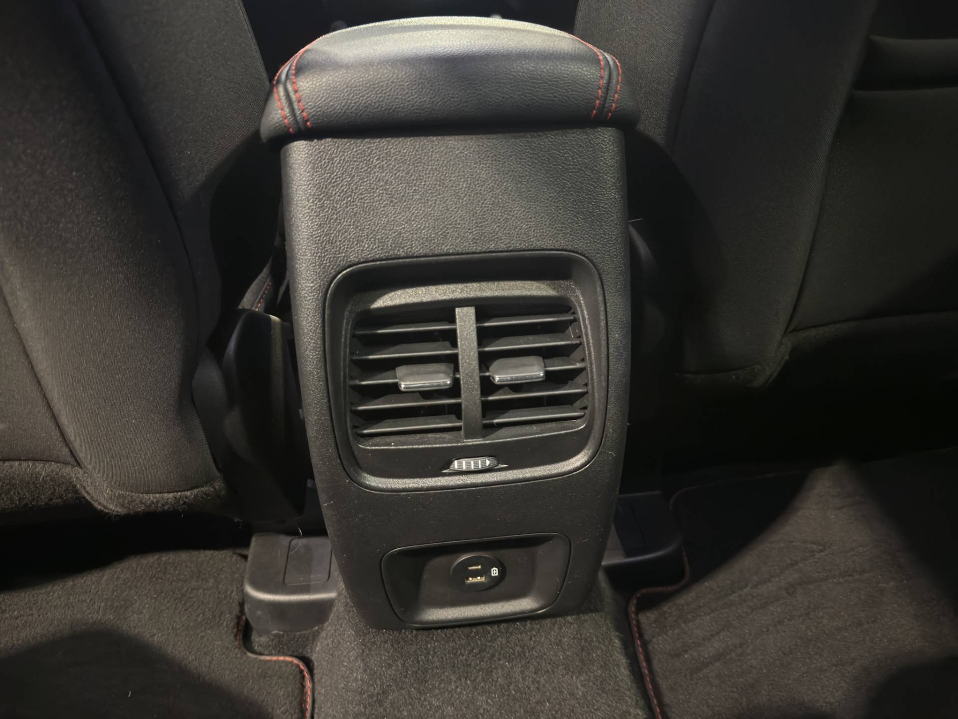 FORD Kuga Kuga 2.5 full hybrid ST-line X 2wd 190cv e-shifter usata in pronta consegna - Brandini