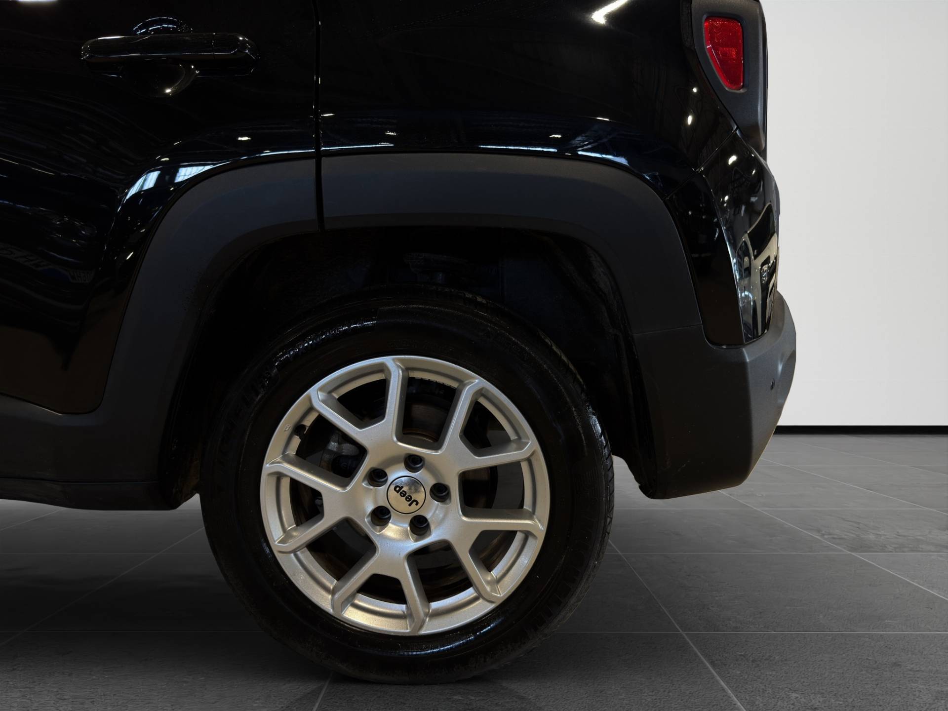 Auto Venduta - JEEP Renegade Renegade 1.5 turbo t4 mhev Limited 2wd 130cv dct usata in pronta consegna - Brandini