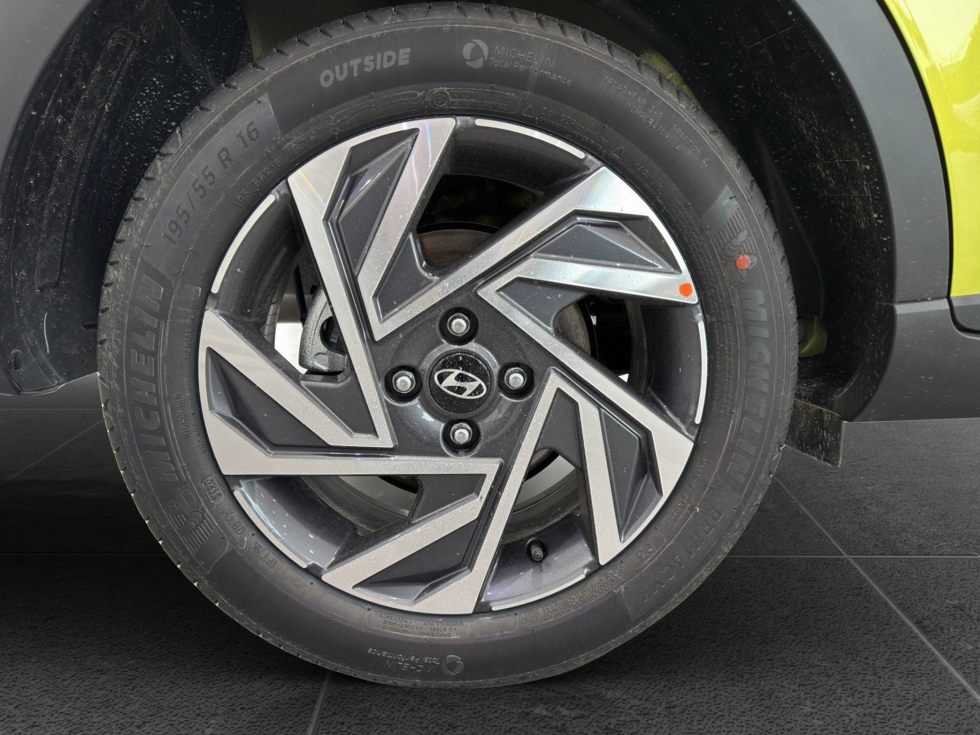 HYUNDAI Bayon Bayon 1.0 t-gdi Business 90cv mt usata in pronta consegna - Brandini