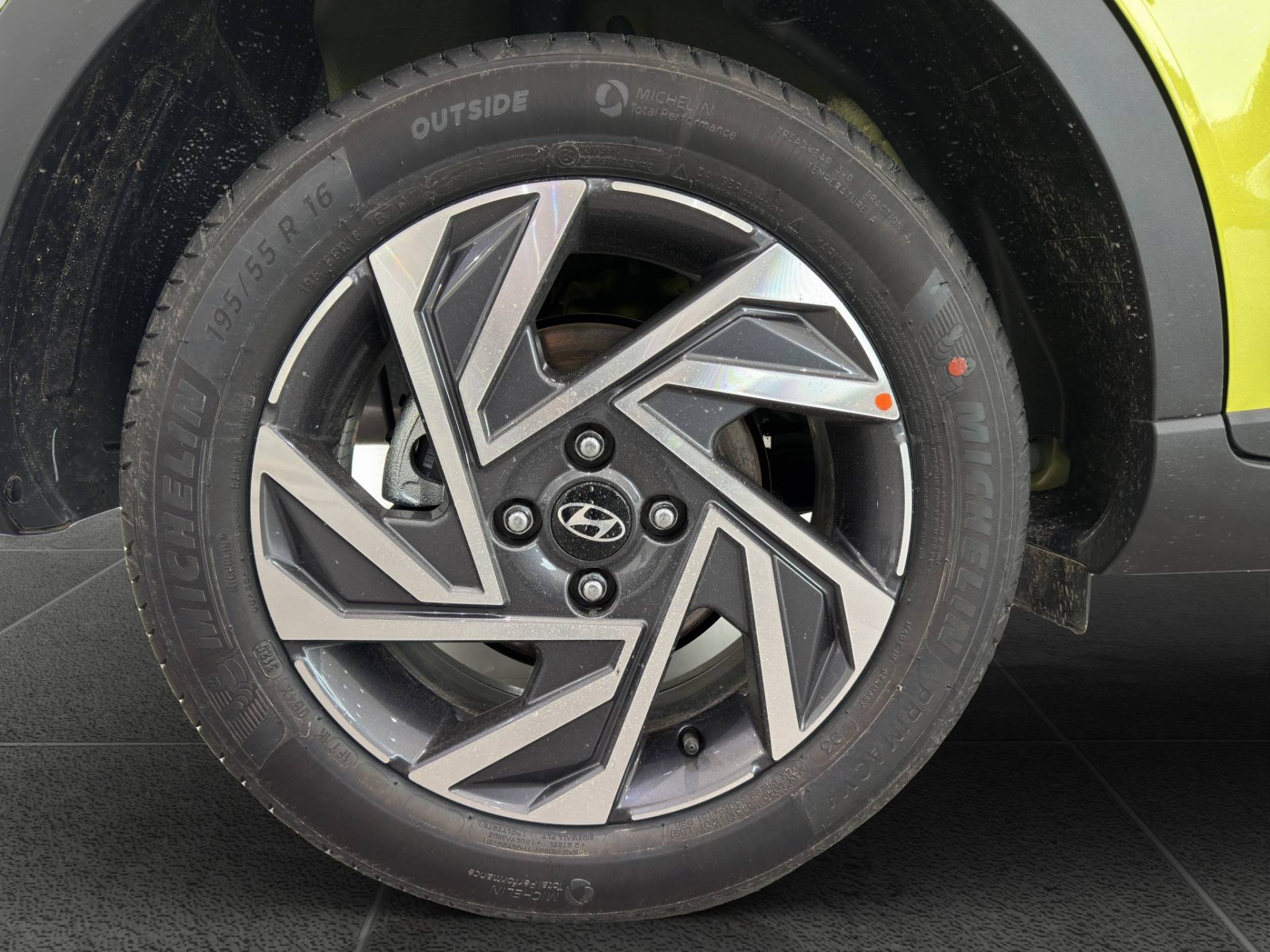 HYUNDAI Bayon Bayon 1.0 t-gdi Business 90cv mt usata in pronta consegna - Brandini