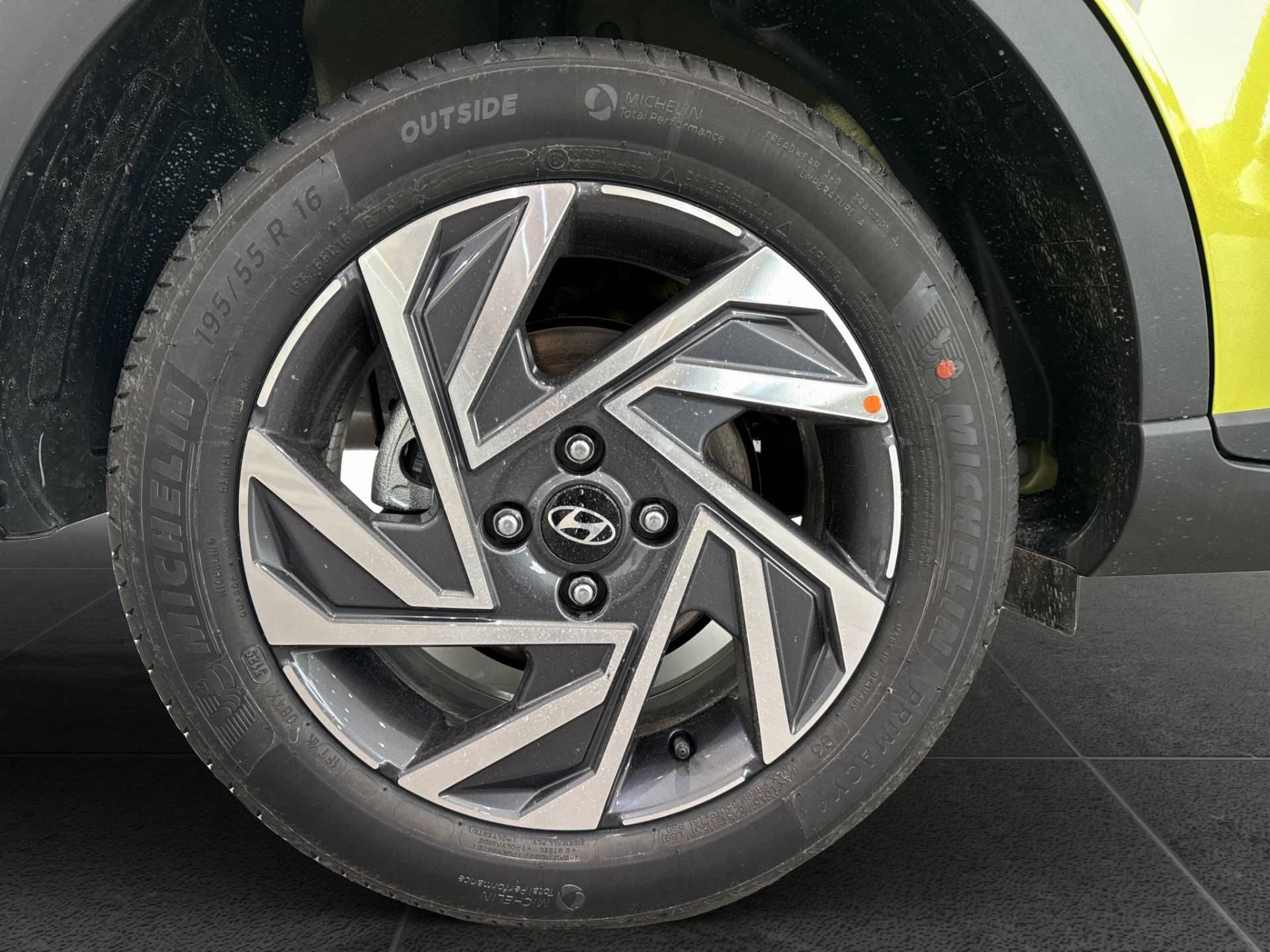 HYUNDAI Bayon Bayon 1.0 t-gdi Business 90cv mt usata in pronta consegna - Brandini