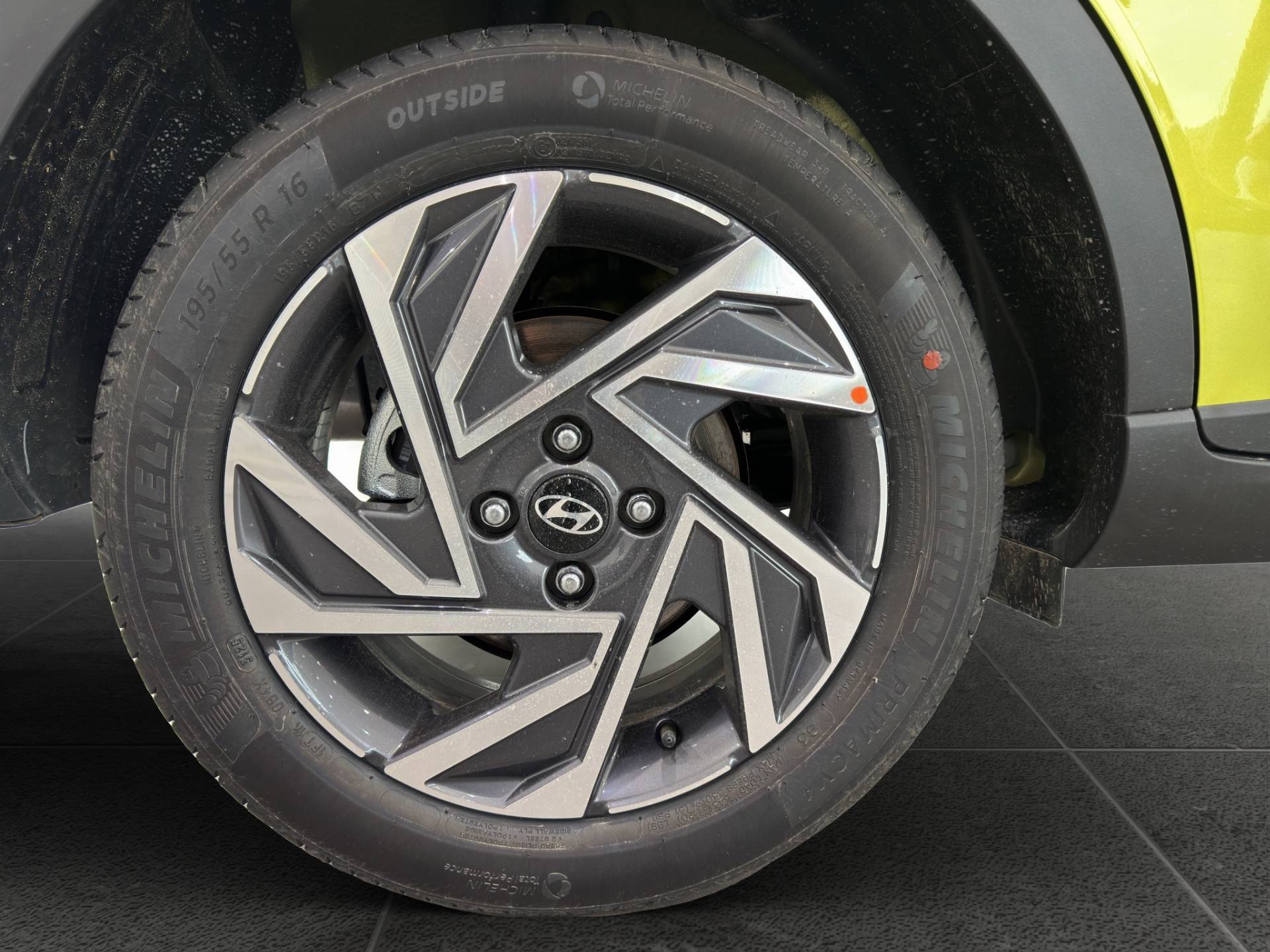 HYUNDAI Bayon Bayon 1.0 t-gdi Business 90cv mt usata in pronta consegna - Brandini