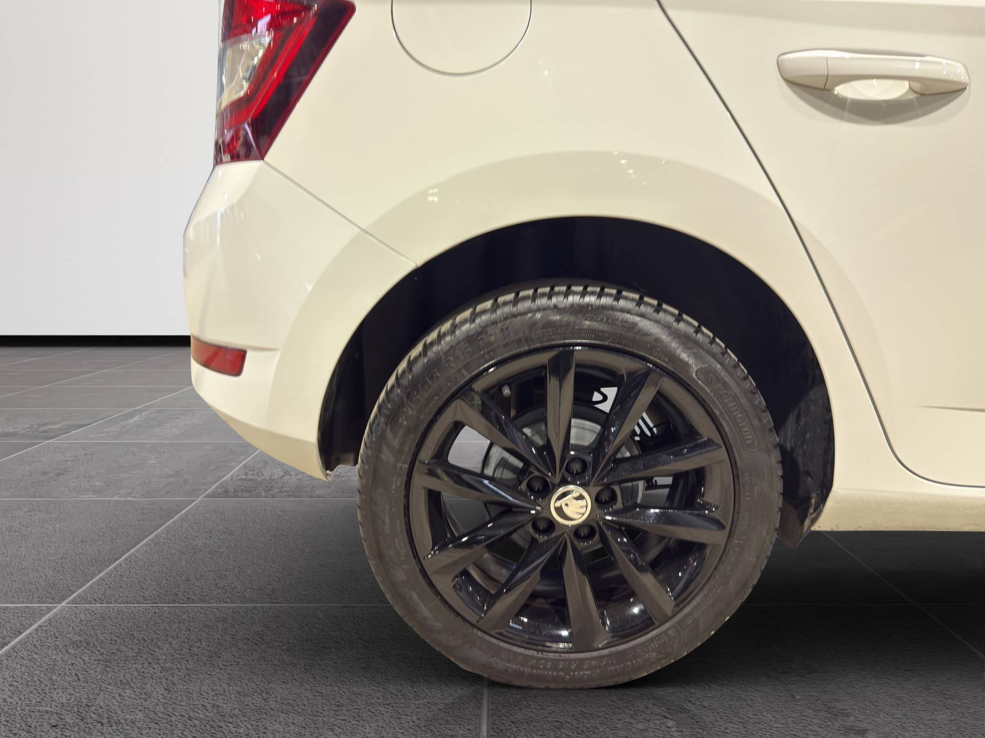 Auto Venduta - SKODA Fabia Fabia 1.0 mpi Twin Color Nero 60cv my19 usata in pronta consegna - Brandini