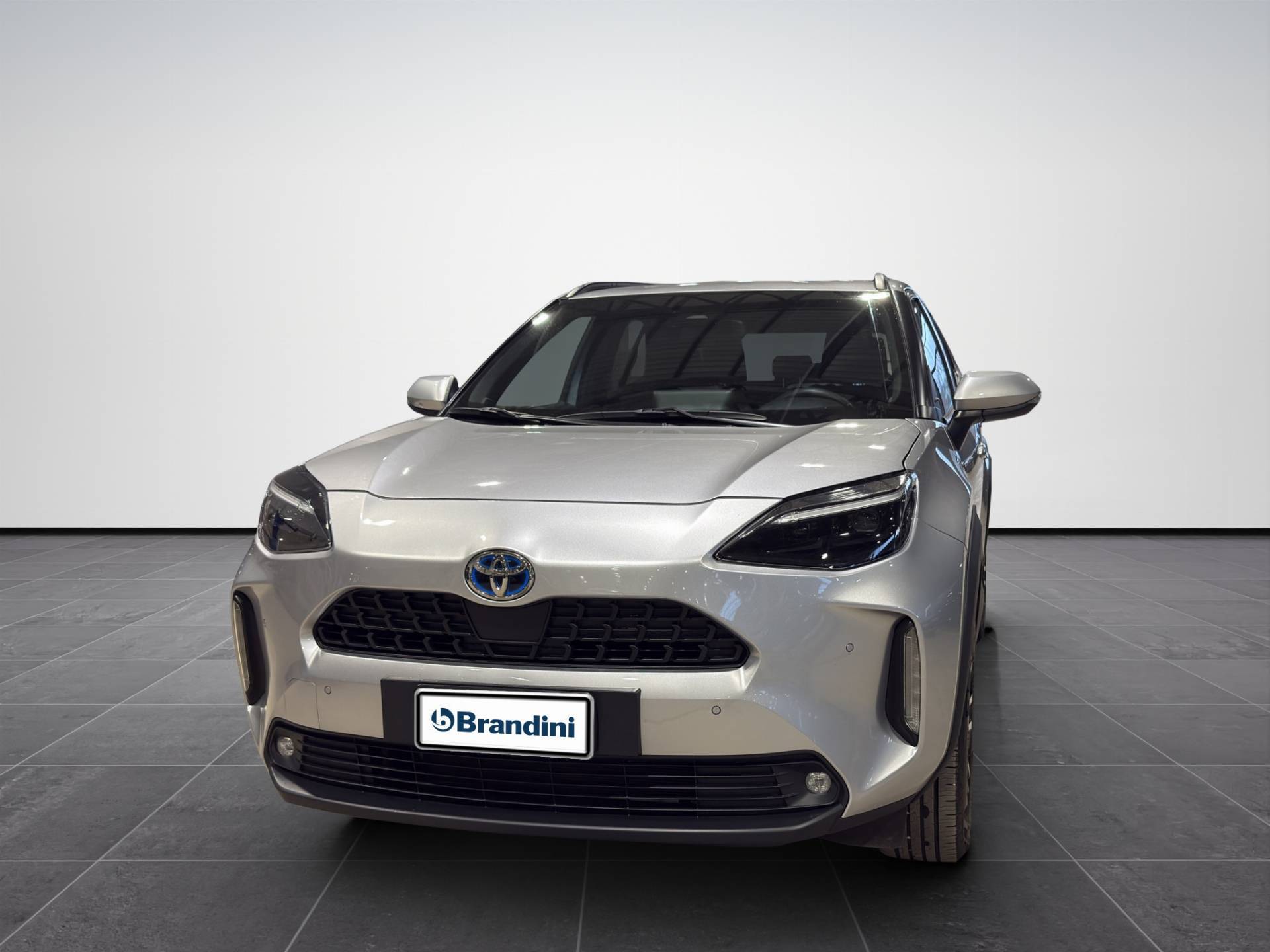 Auto Venduta - TOYOTA Yaris Cross Yaris Cross 1.5h Active Eco fwd 116cv e-cvt usata in pronta consegna - Brandini