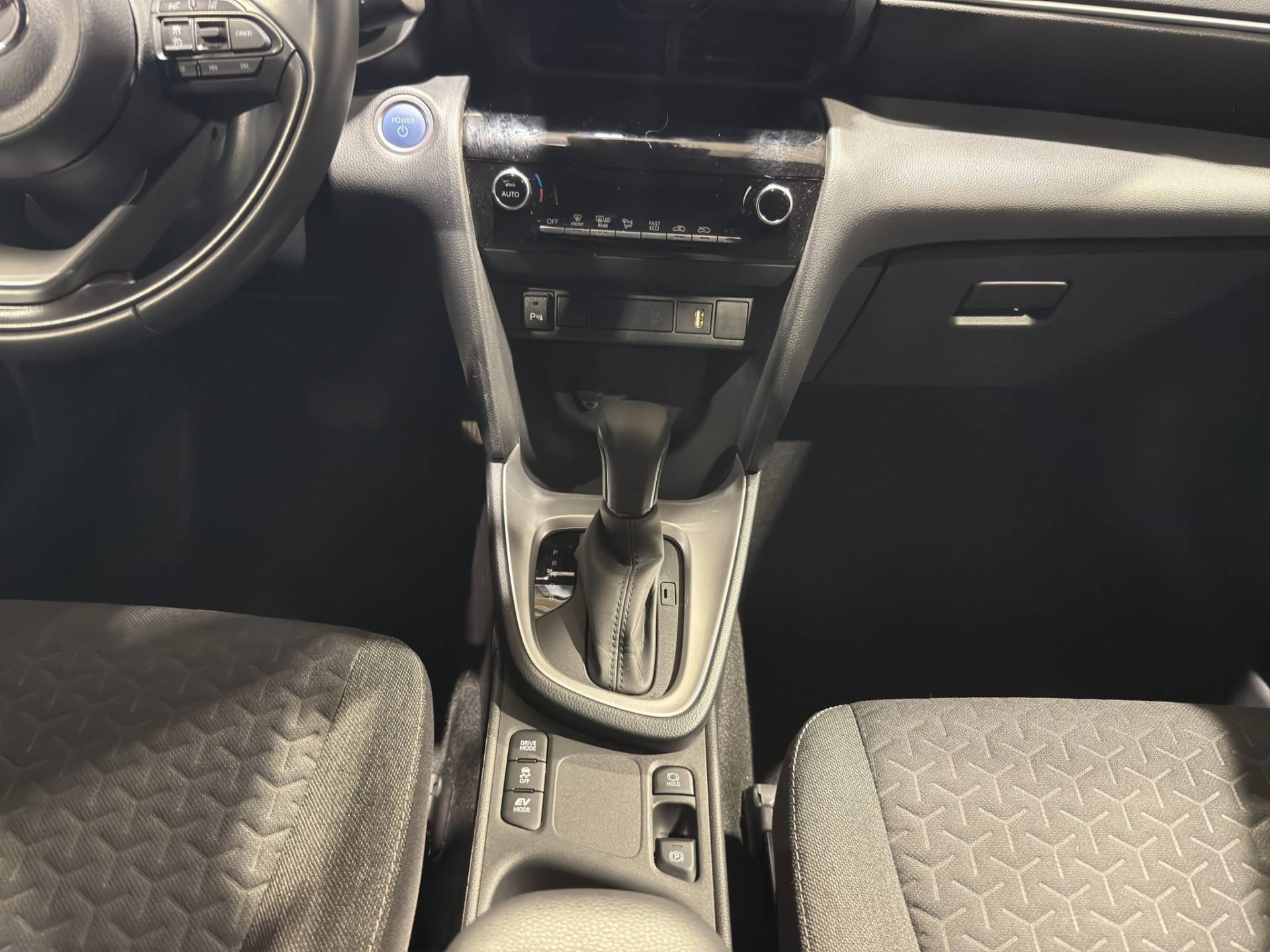 Auto Venduta - TOYOTA Yaris Cross Yaris Cross 1.5h Active Eco fwd 116cv e-cvt usata in pronta consegna - Brandini