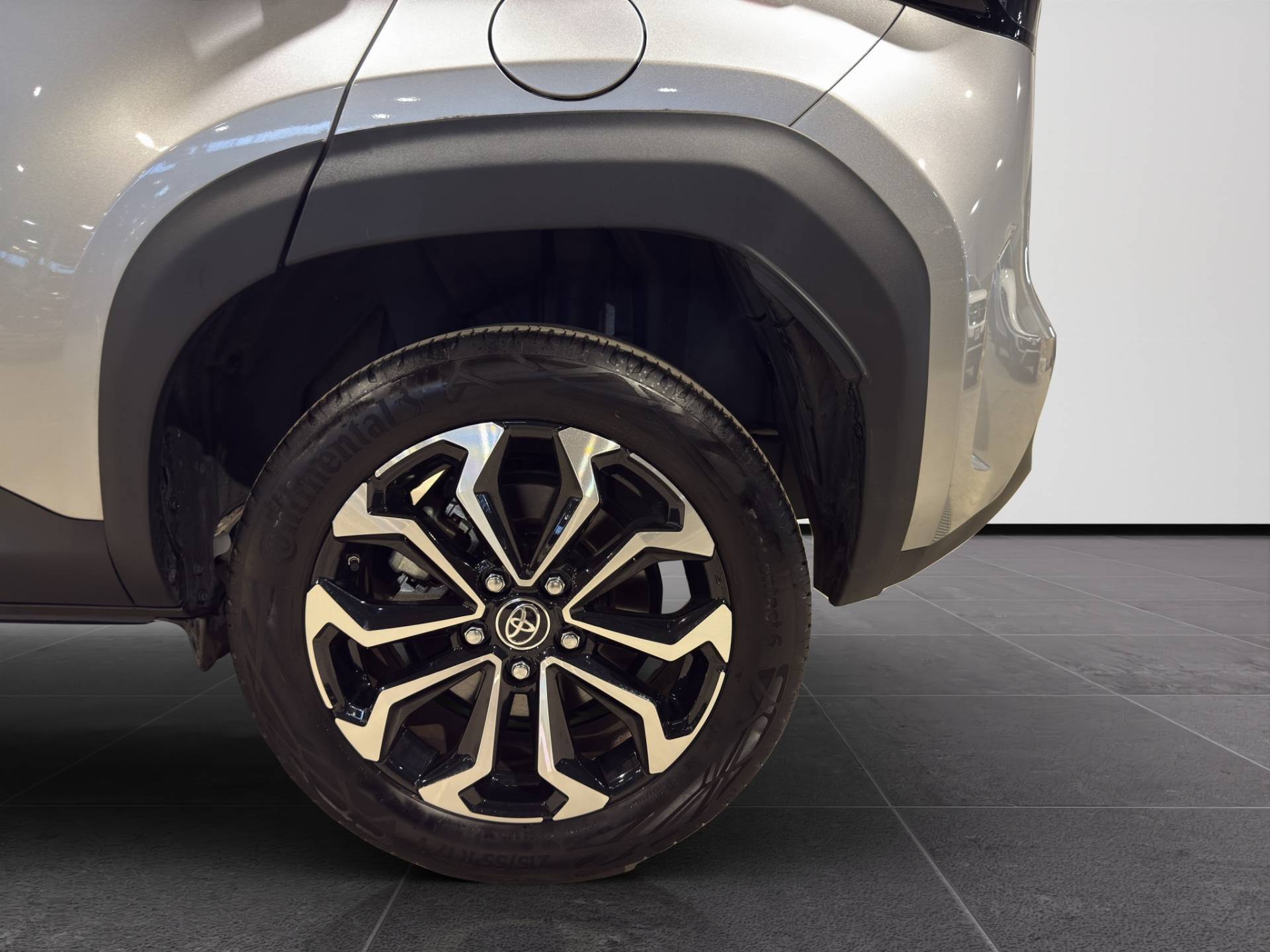 Auto Venduta - TOYOTA Yaris Cross Yaris Cross 1.5h Active Eco fwd 116cv e-cvt usata in pronta consegna - Brandini