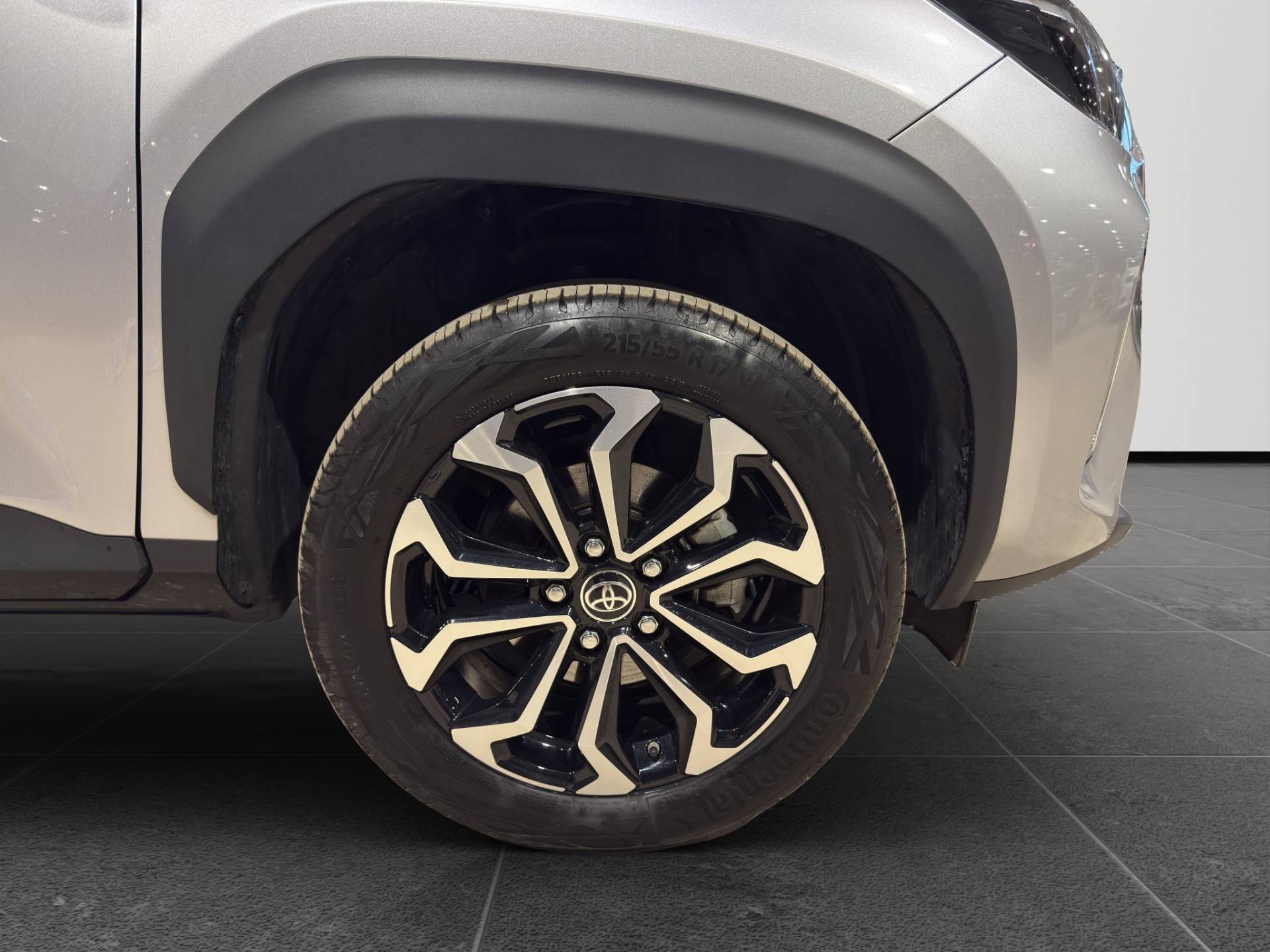 Auto Venduta - TOYOTA Yaris Cross Yaris Cross 1.5h Active Eco fwd 116cv e-cvt usata in pronta consegna - Brandini