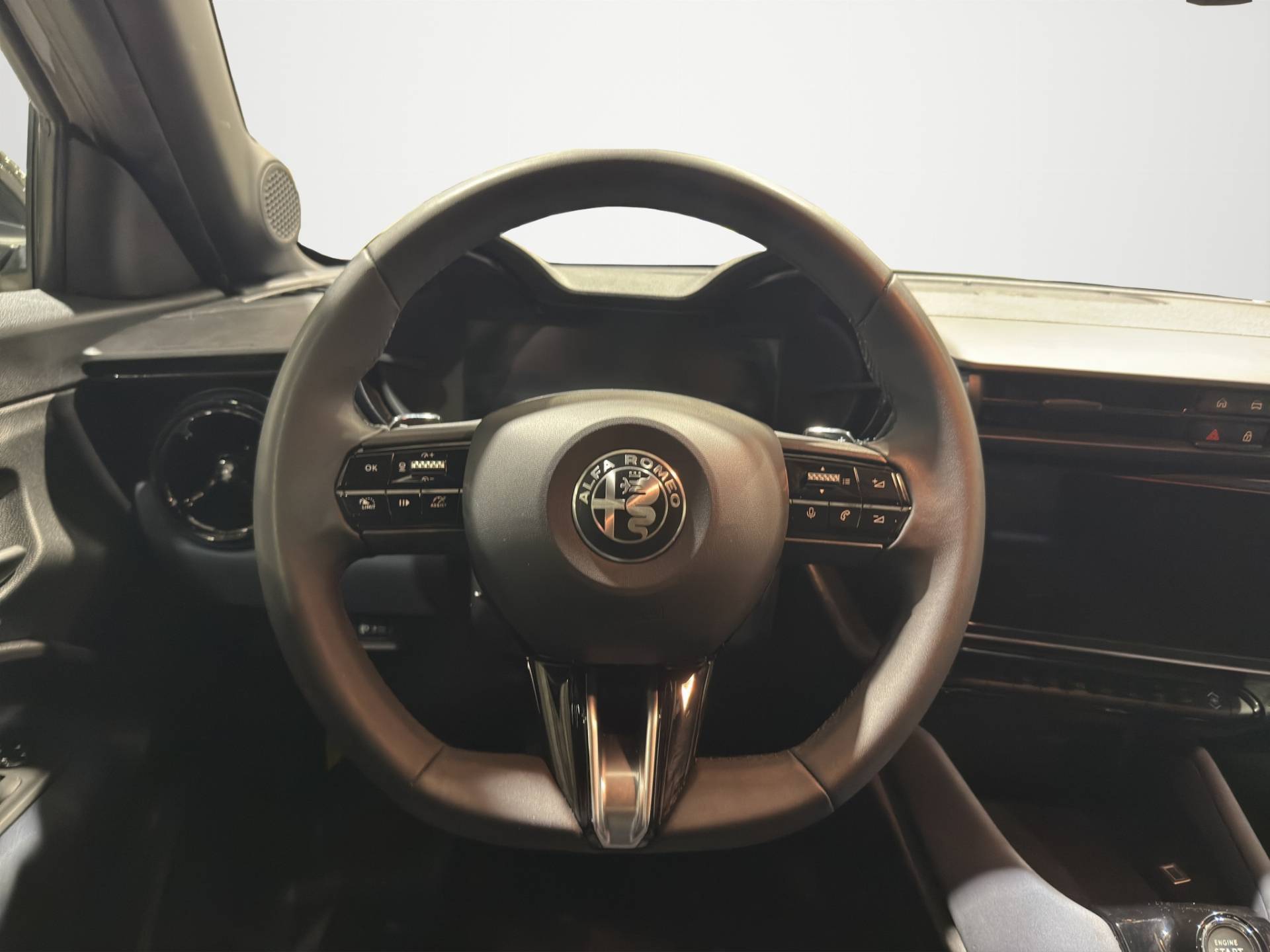 ALFA ROMEO Junior Junior 1.2 ibrida 136cv edct6 usata in pronta consegna - Brandini