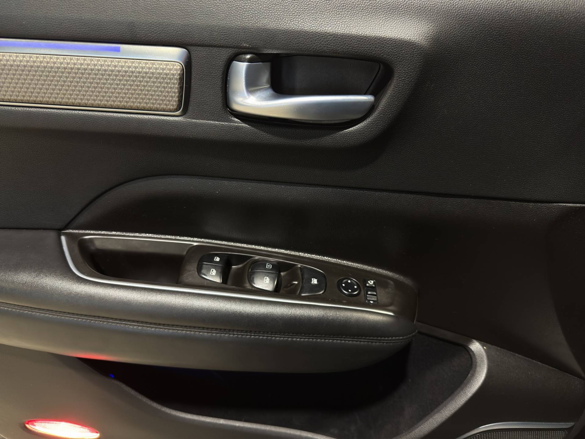 RENAULT Koleos Koleos 2.0 dci Initiale Paris 175cv 4x4 x-tronic usata in pronta consegna - Brandini