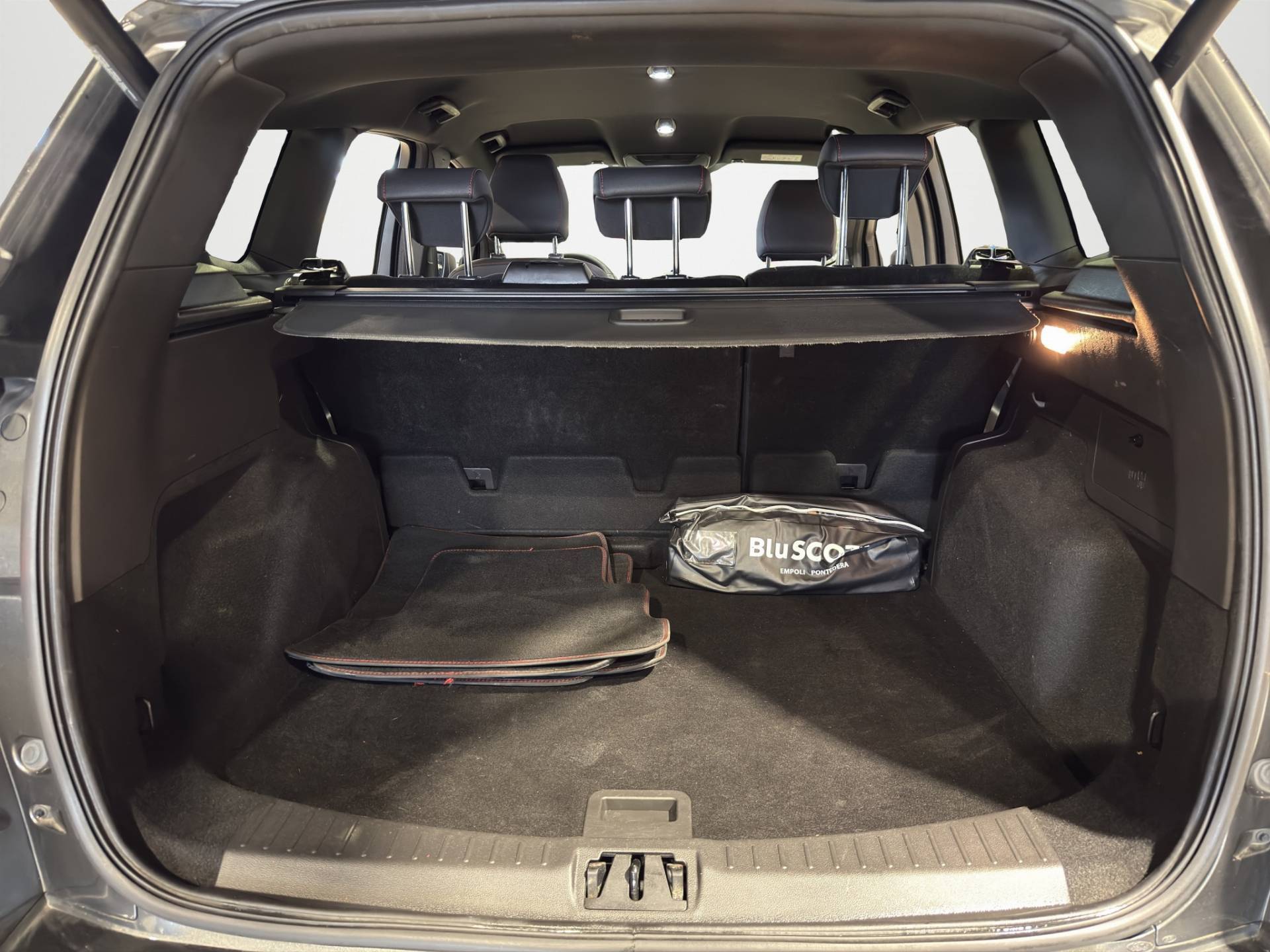 FORD Kuga Kuga 2.0 tdci ST-line s&s 2wd 120cv powershift my19.25 usata in pronta consegna - Brandini