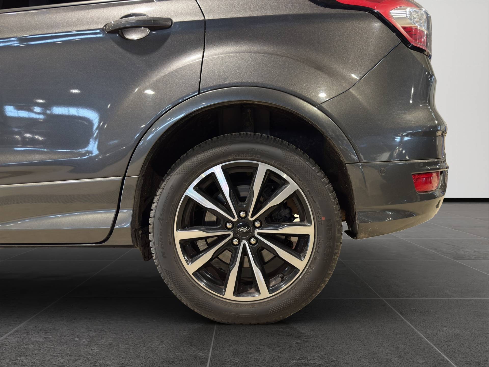 FORD Kuga Kuga 2.0 tdci ST-line s&s 2wd 120cv powershift my19.25 usata in pronta consegna - Brandini