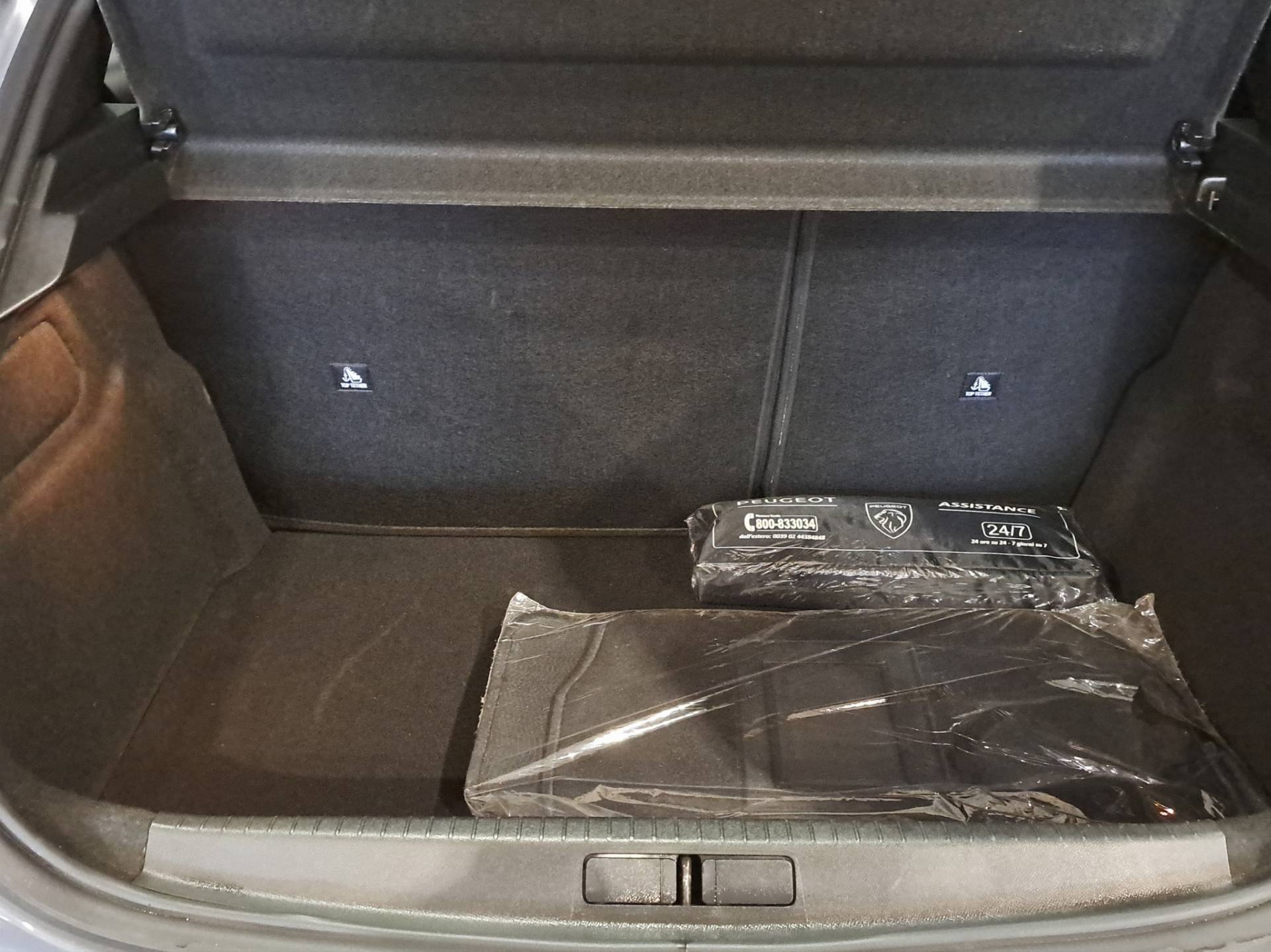 Auto Venduta - PEUGEOT 208 208 1.2 hybrid Allure 100cv e-dcs 6 usata in pronta consegna - Brandini