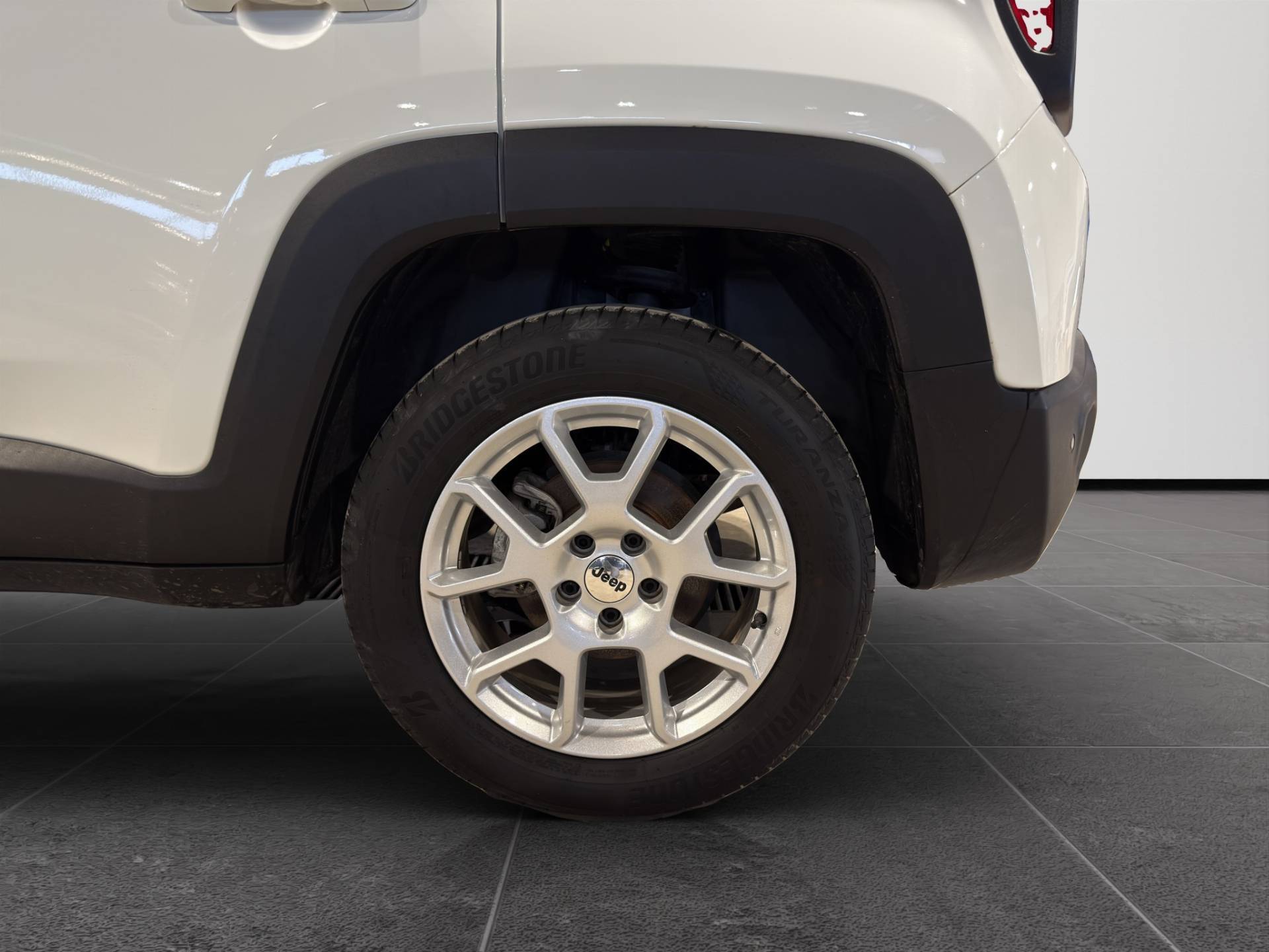 Auto Venduta - JEEP Renegade Renegade 1.5 turbo t4 mhev Limited 2wd 130cv dct usata in pronta consegna - Brandini