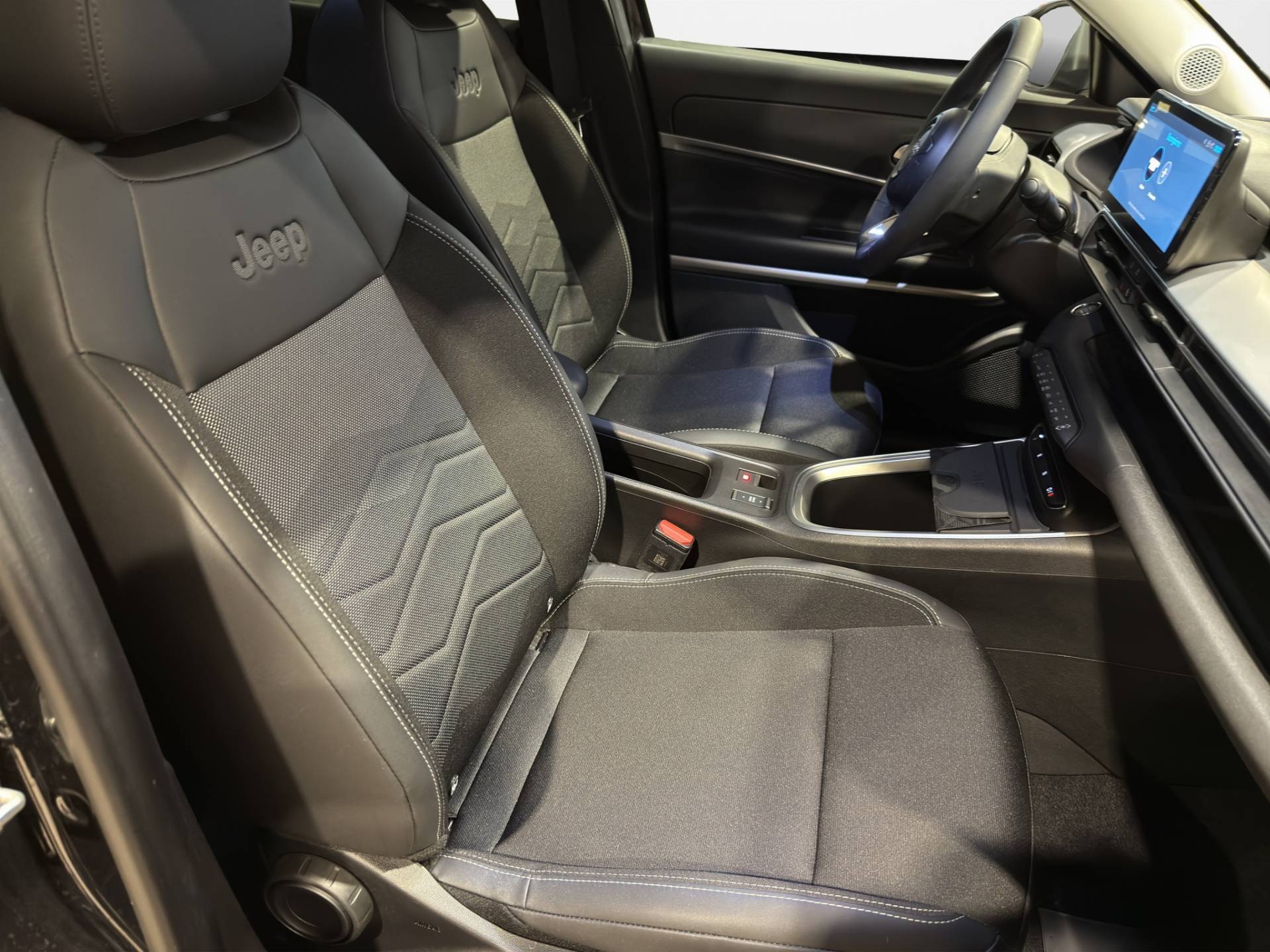 JEEP Avenger Avenger Summit fwd 156cv auto usata in pronta consegna - Brandini