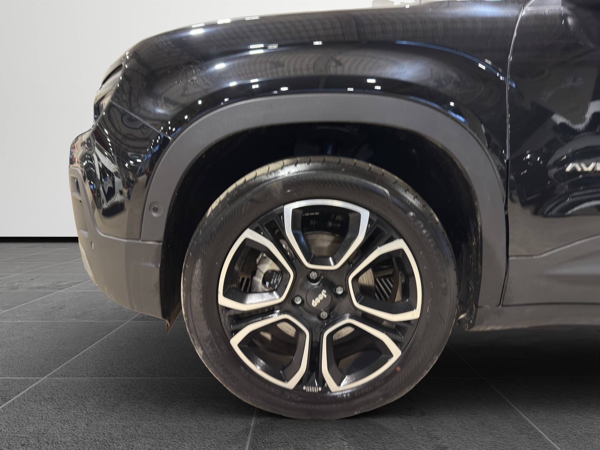 JEEP Avenger Avenger Summit fwd 156cv auto usata in pronta consegna - Brandini