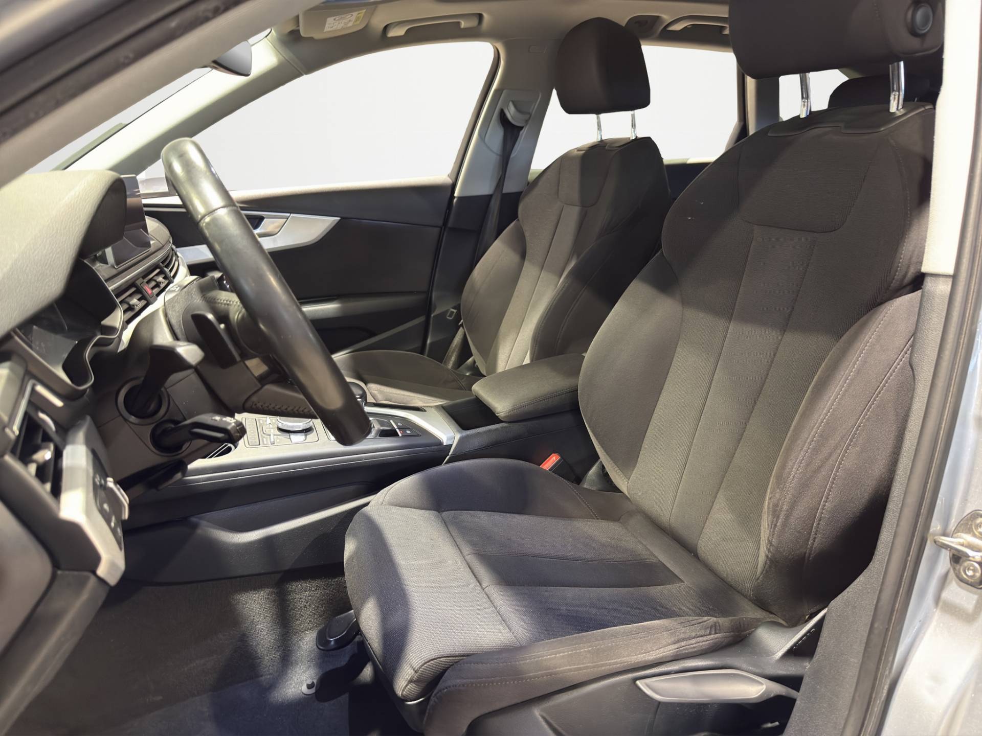 AUDI A4 Avant A4 Avant 2.0 tdi Business Sport quattro 190cv s-tronic usata in pronta consegna - Brandini