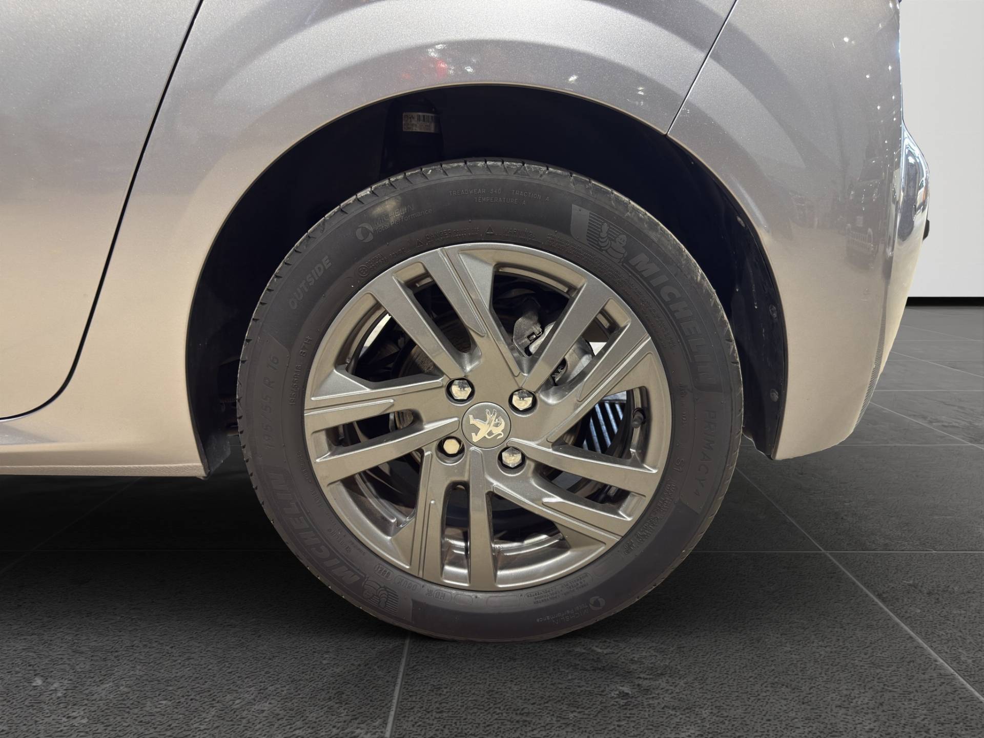 Auto Venduta - PEUGEOT 208 208 1.2 puretech Active Pack s&s 100cv usata in pronta consegna - Brandini