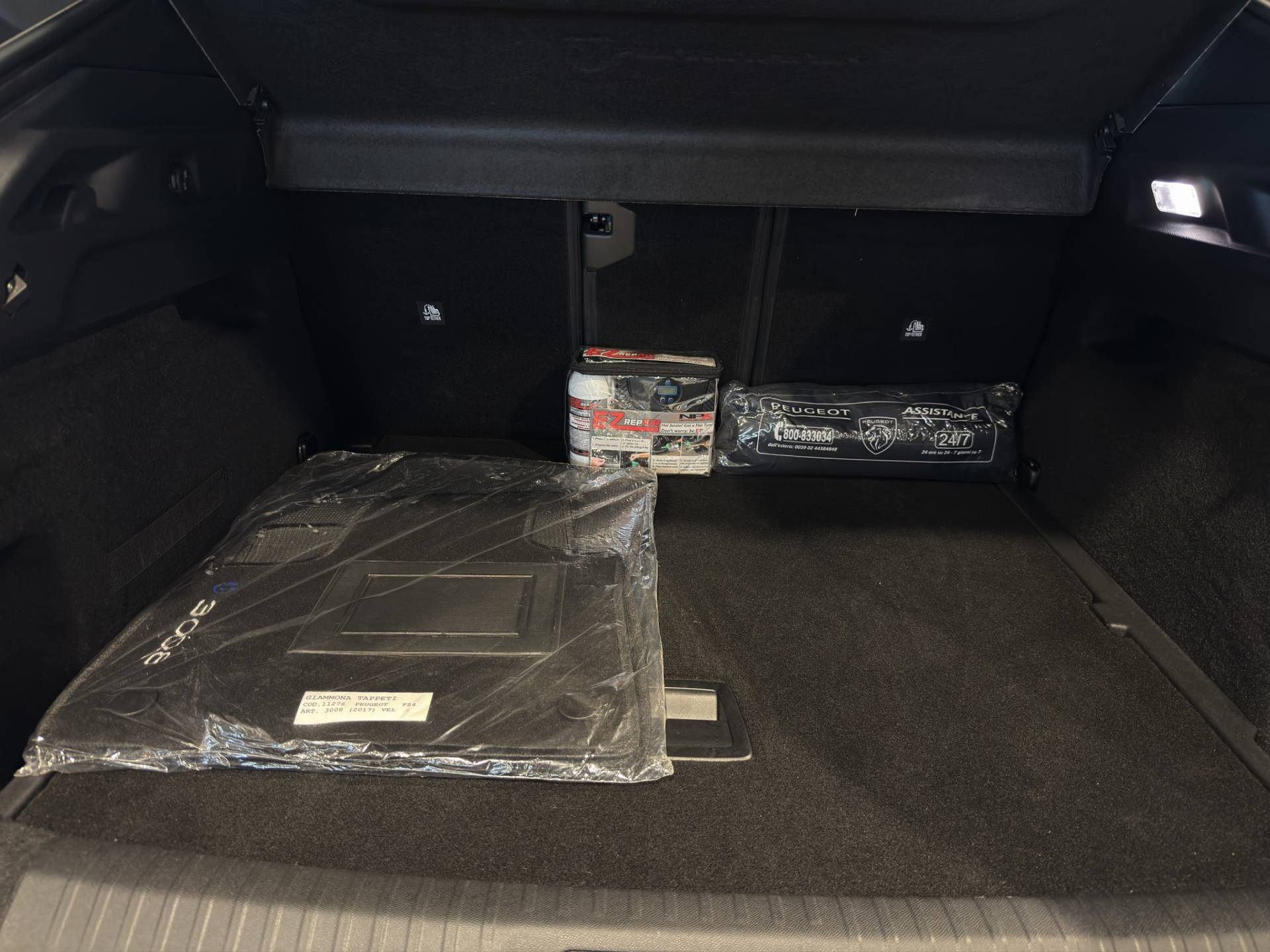 PEUGEOT 3008 3008 1.2 hybrid Allure 136cv e-dcs6 usata in pronta consegna - Brandini
