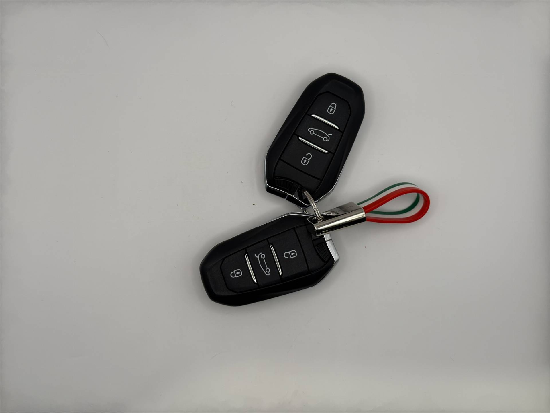 PEUGEOT 3008 3008 1.2 hybrid Allure 136cv e-dcs6 usata in pronta consegna - Brandini