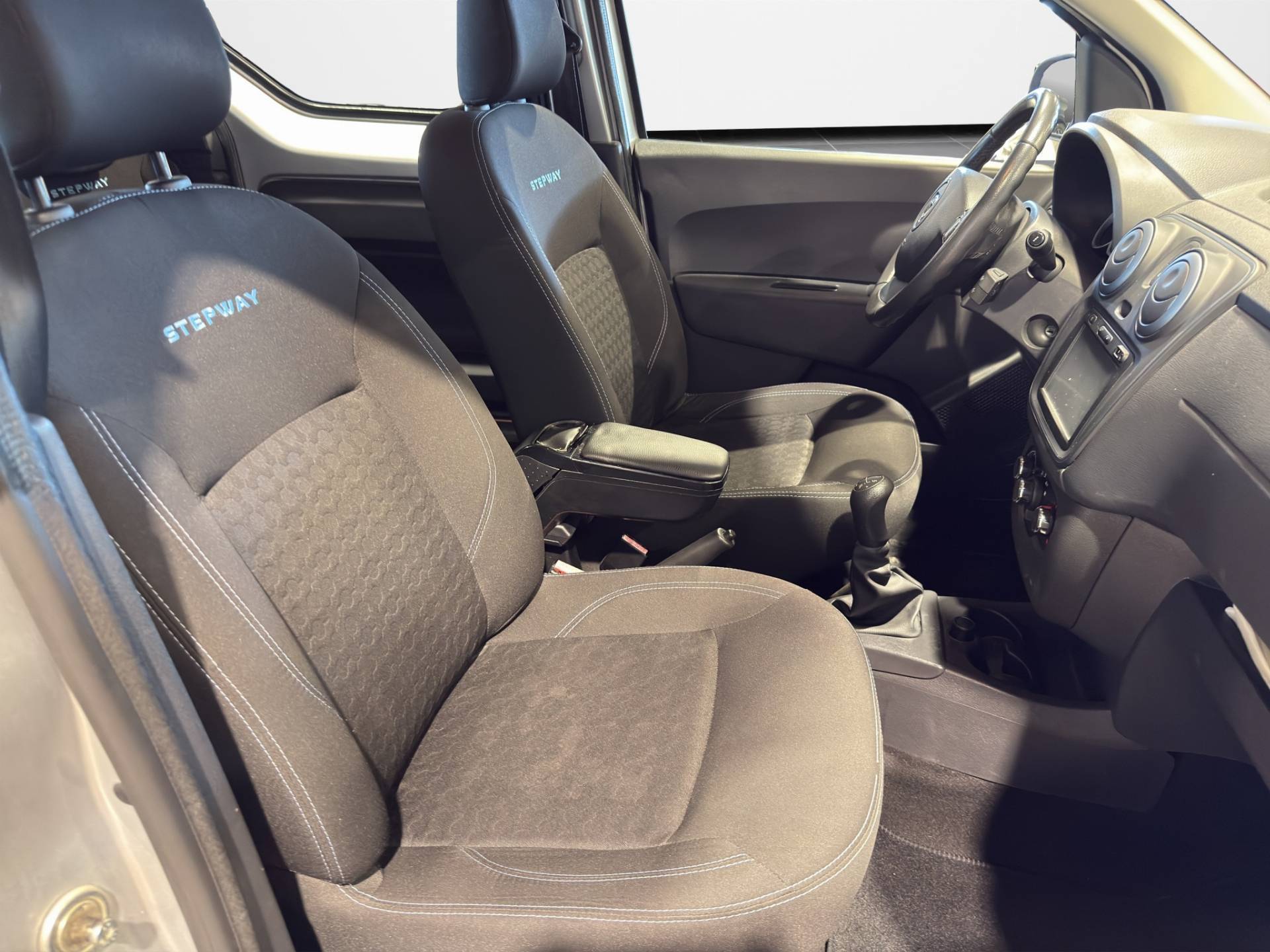 DACIA Dokker Dokker Stepway 1.2 tce c/park.radar s&s 115cv my16 usata in pronta consegna - Brandini