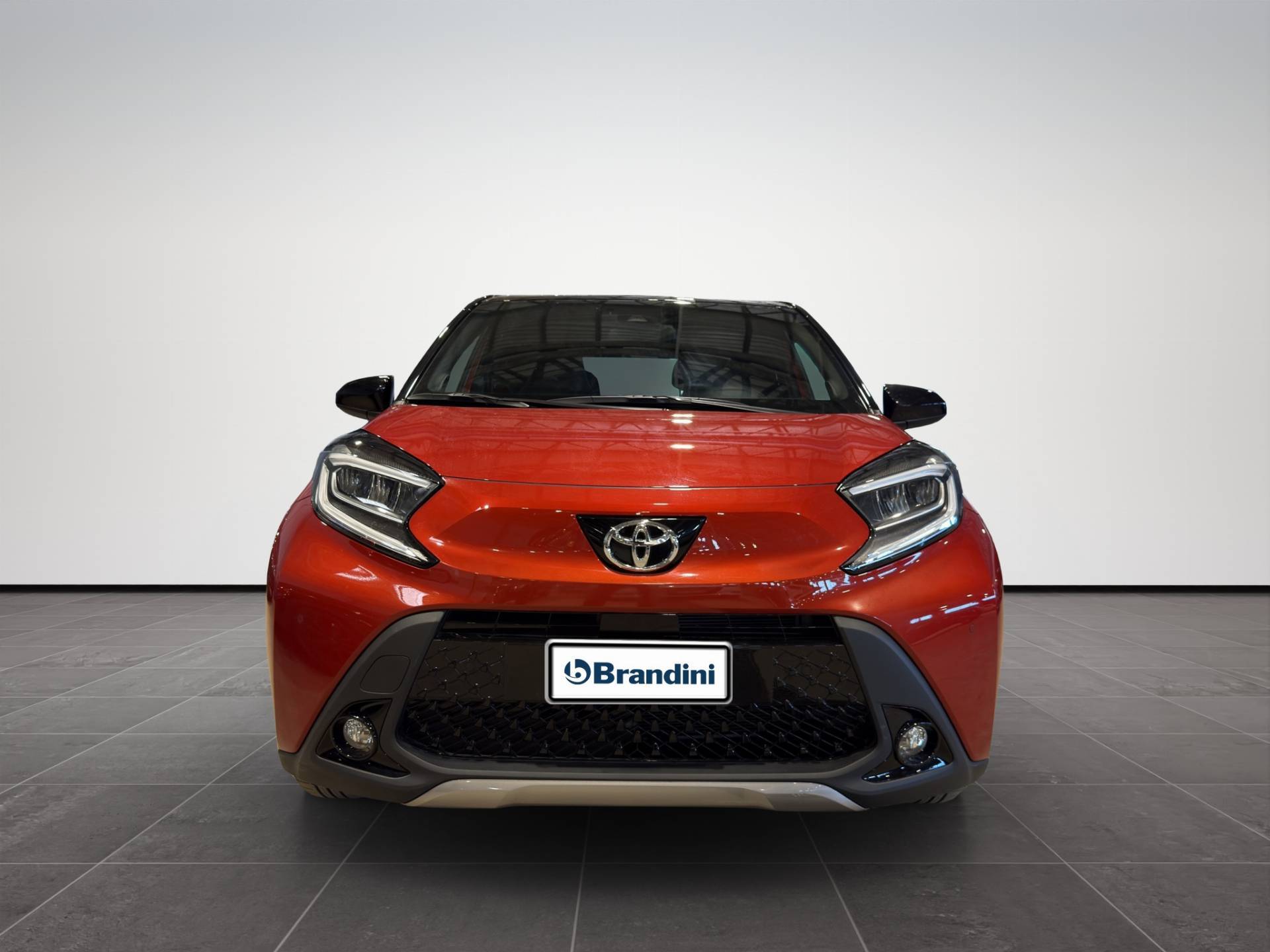 Auto Venduta - TOYOTA Aygo Aygo X 1.0 Lounge 72cv s-cvt usata in pronta consegna - Brandini