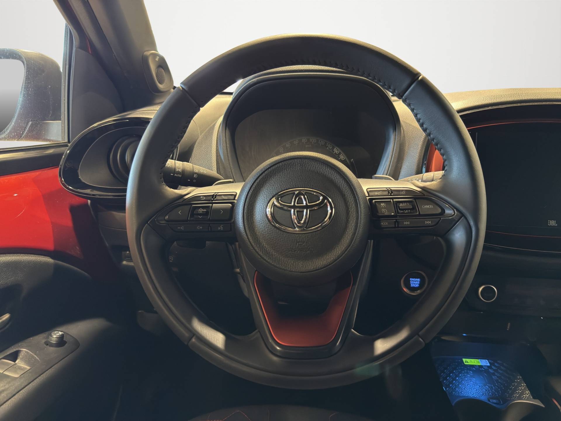 Auto Venduta - TOYOTA Aygo Aygo X 1.0 Lounge 72cv s-cvt usata in pronta consegna - Brandini