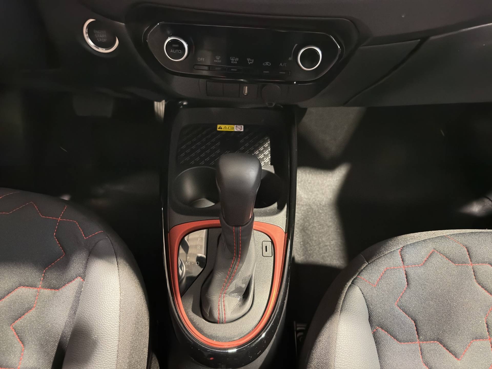 Auto Venduta - TOYOTA Aygo Aygo X 1.0 Lounge 72cv s-cvt usata in pronta consegna - Brandini