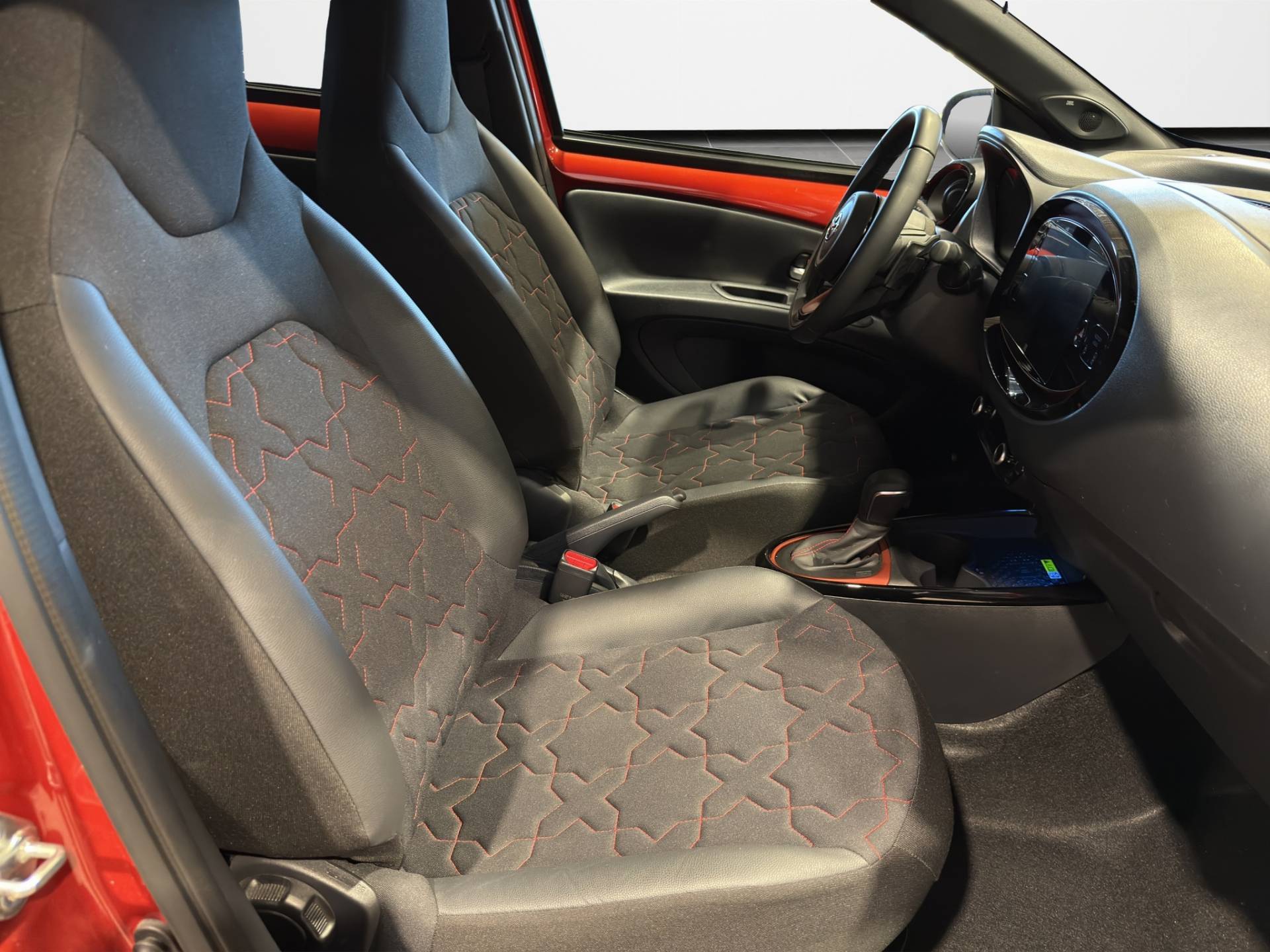 Auto Venduta - TOYOTA Aygo Aygo X 1.0 Lounge 72cv s-cvt usata in pronta consegna - Brandini