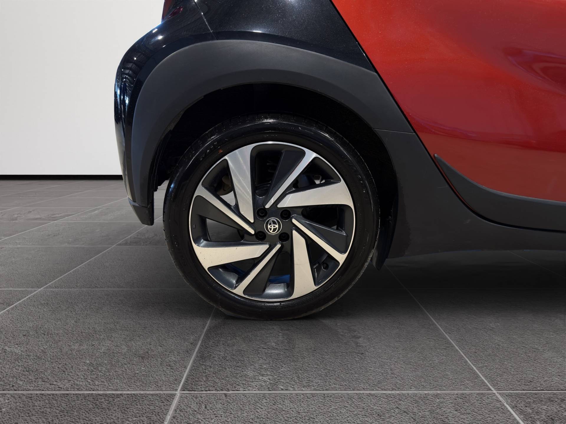 Auto Venduta - TOYOTA Aygo Aygo X 1.0 Lounge 72cv s-cvt usata in pronta consegna - Brandini