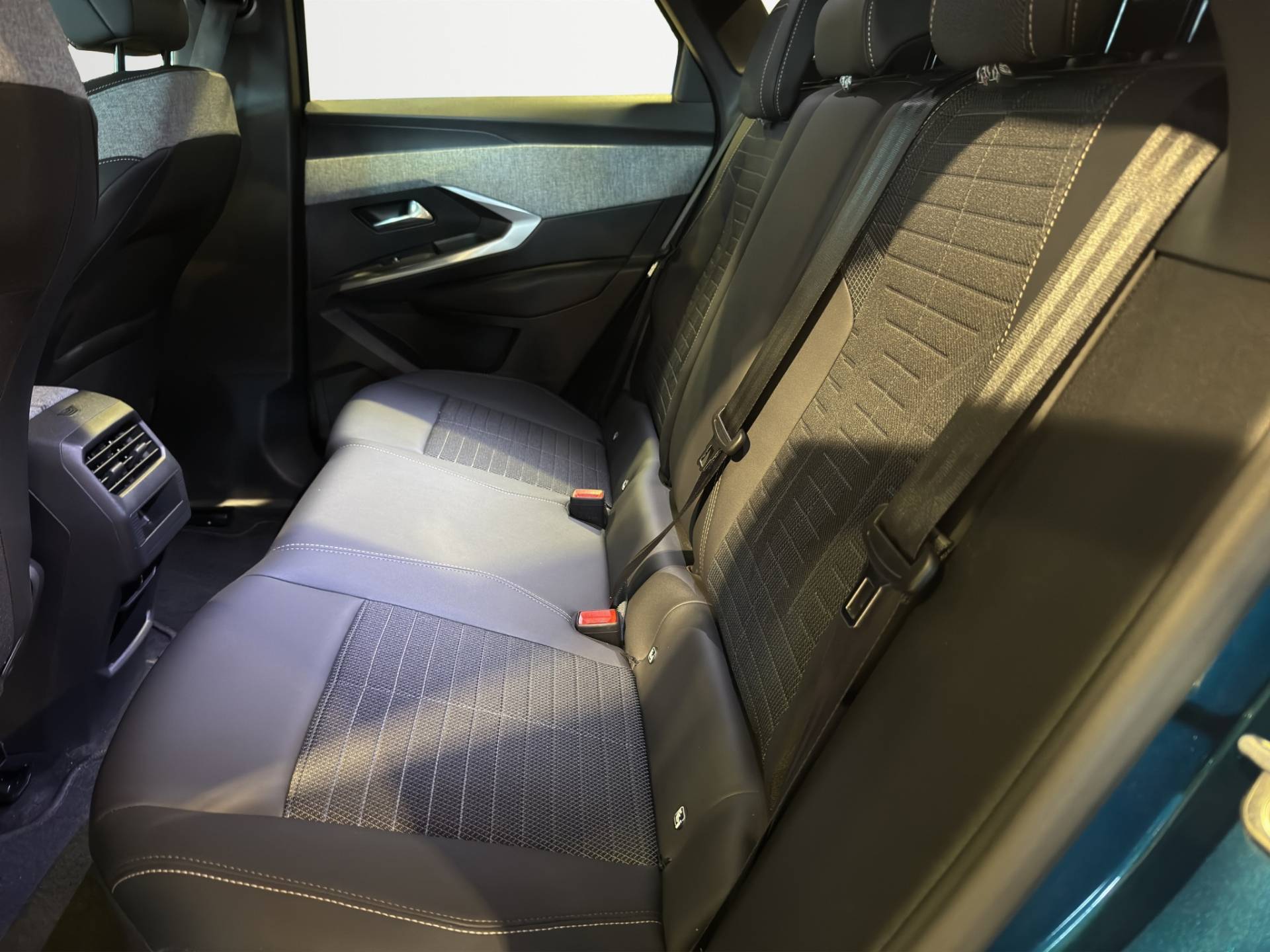Auto Venduta - PEUGEOT 3008 3008 73 kWh Allure usata in pronta consegna - Brandini