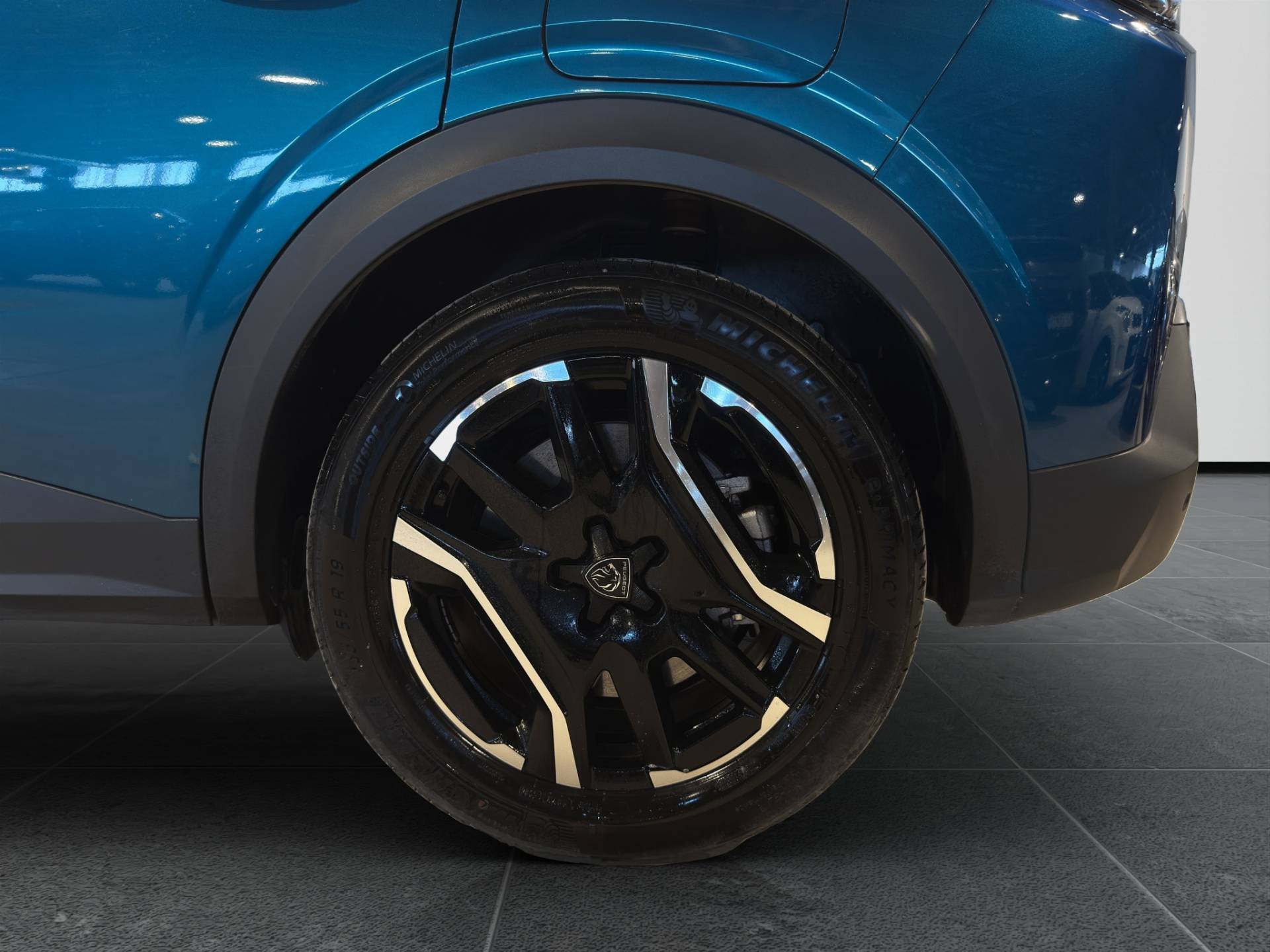 Auto Venduta - PEUGEOT 3008 3008 73 kWh Allure usata in pronta consegna - Brandini
