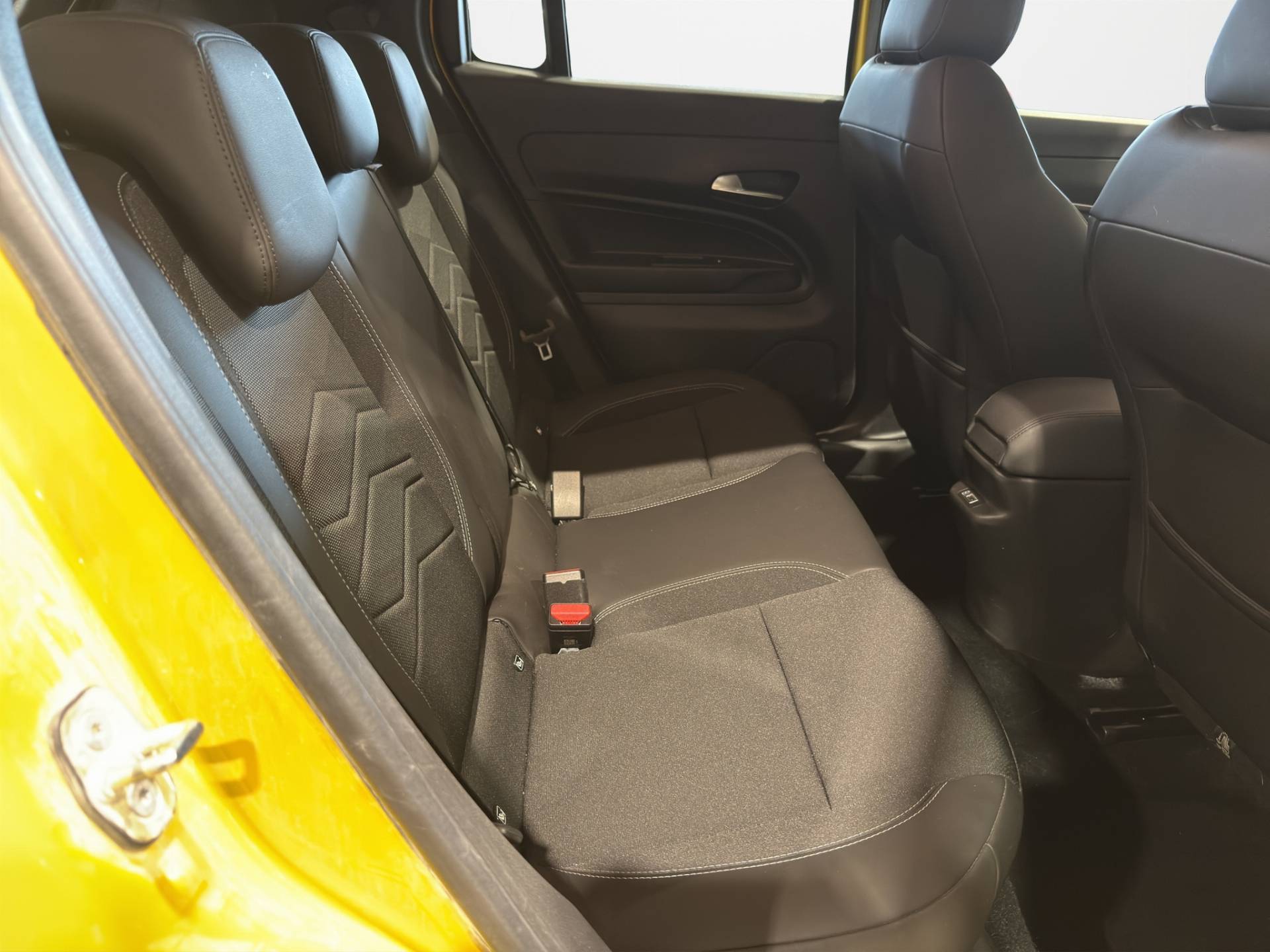 JEEP Avenger Avenger 1.2 turbo e-hybrid Altitude fwd 100cv edct6 usata in pronta consegna - Brandini