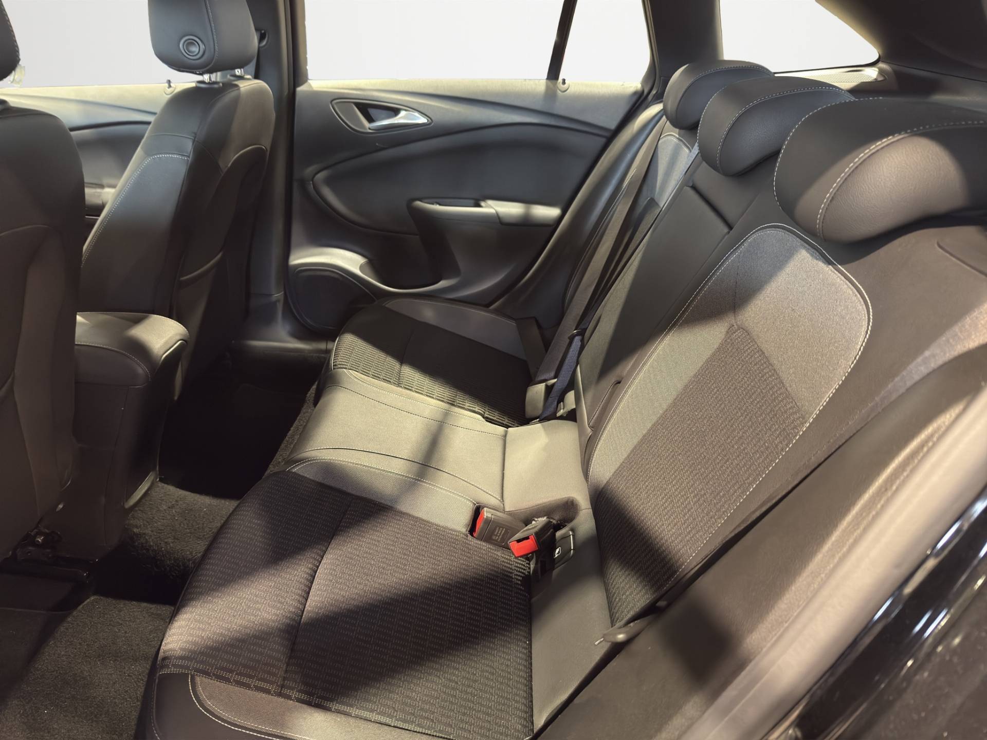 Auto Venduta - OPEL Astra Astra Sports Tourer 1.5 cdti Business Elegance s&s 122cv usata in pronta consegna - Brandini