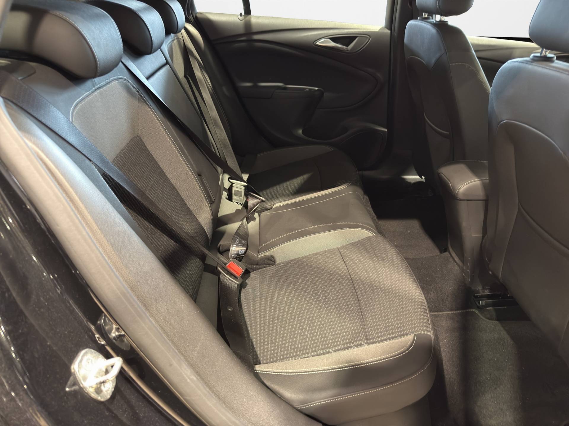 Auto Venduta - OPEL Astra Astra Sports Tourer 1.5 cdti Business Elegance s&s 122cv usata in pronta consegna - Brandini