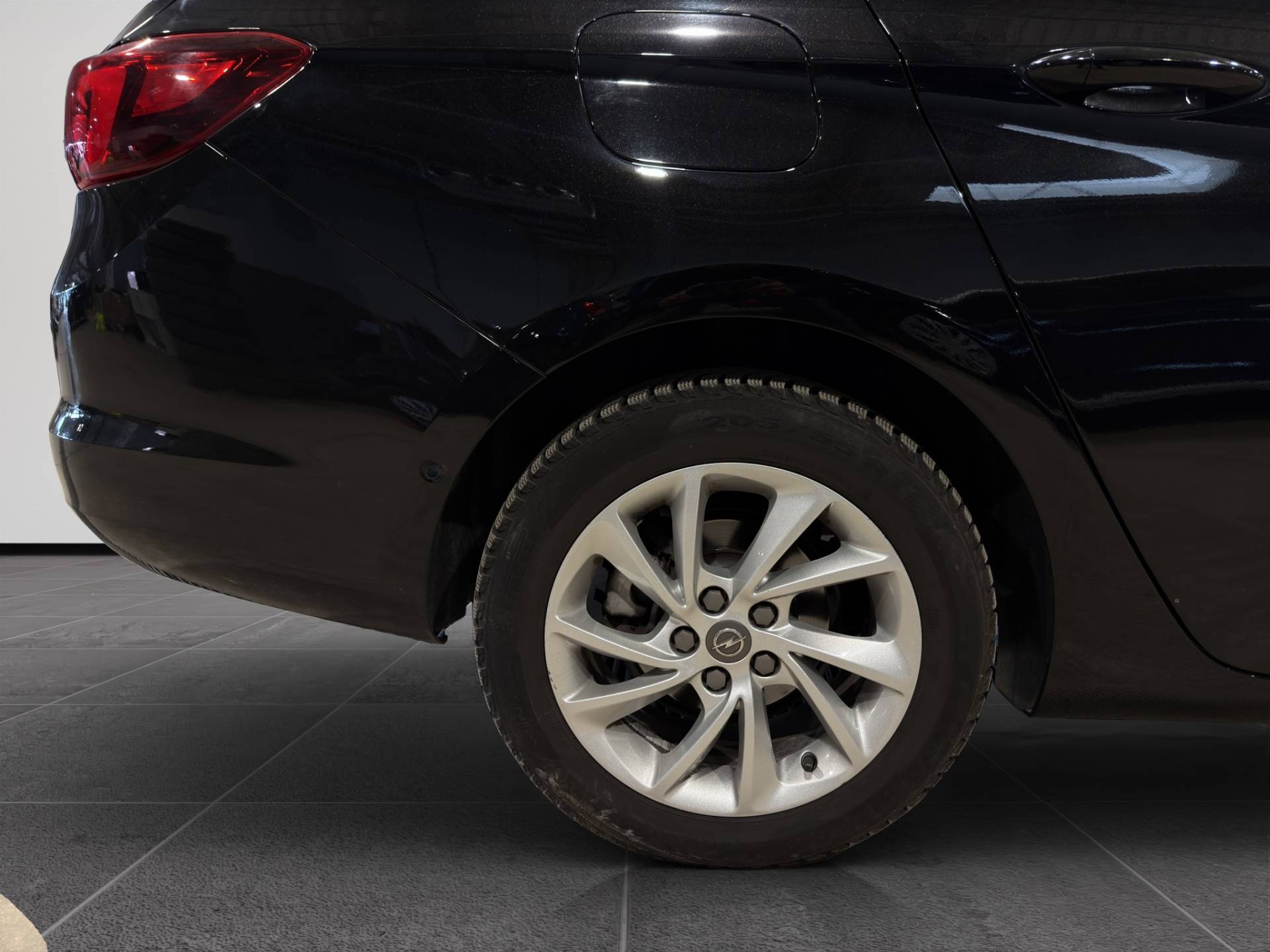 Auto Venduta - OPEL Astra Astra Sports Tourer 1.5 cdti Business Elegance s&s 122cv usata in pronta consegna - Brandini