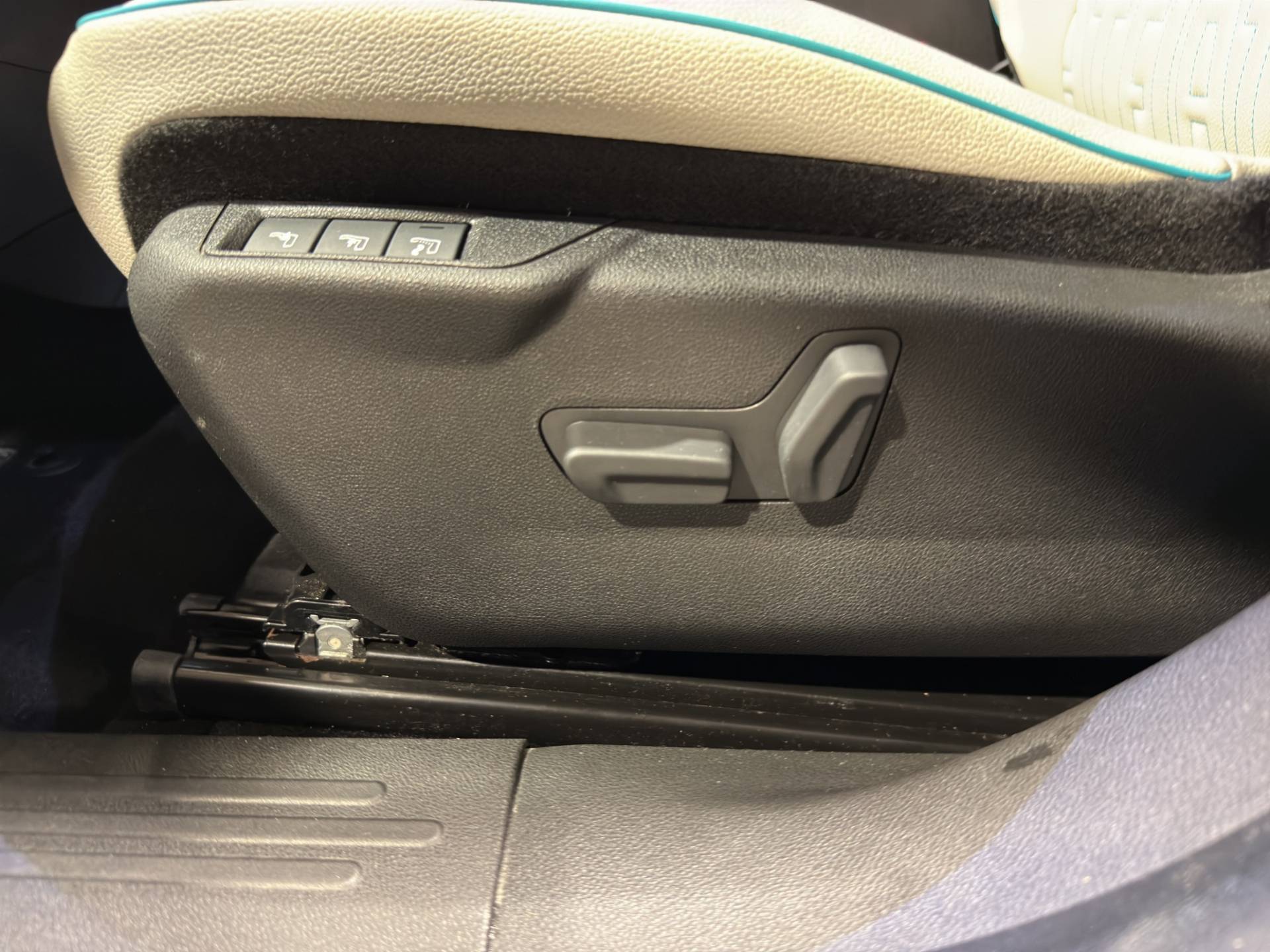 FIAT 600 600 1.2 hybrid La Prima 110cv auto usata in pronta consegna - Brandini