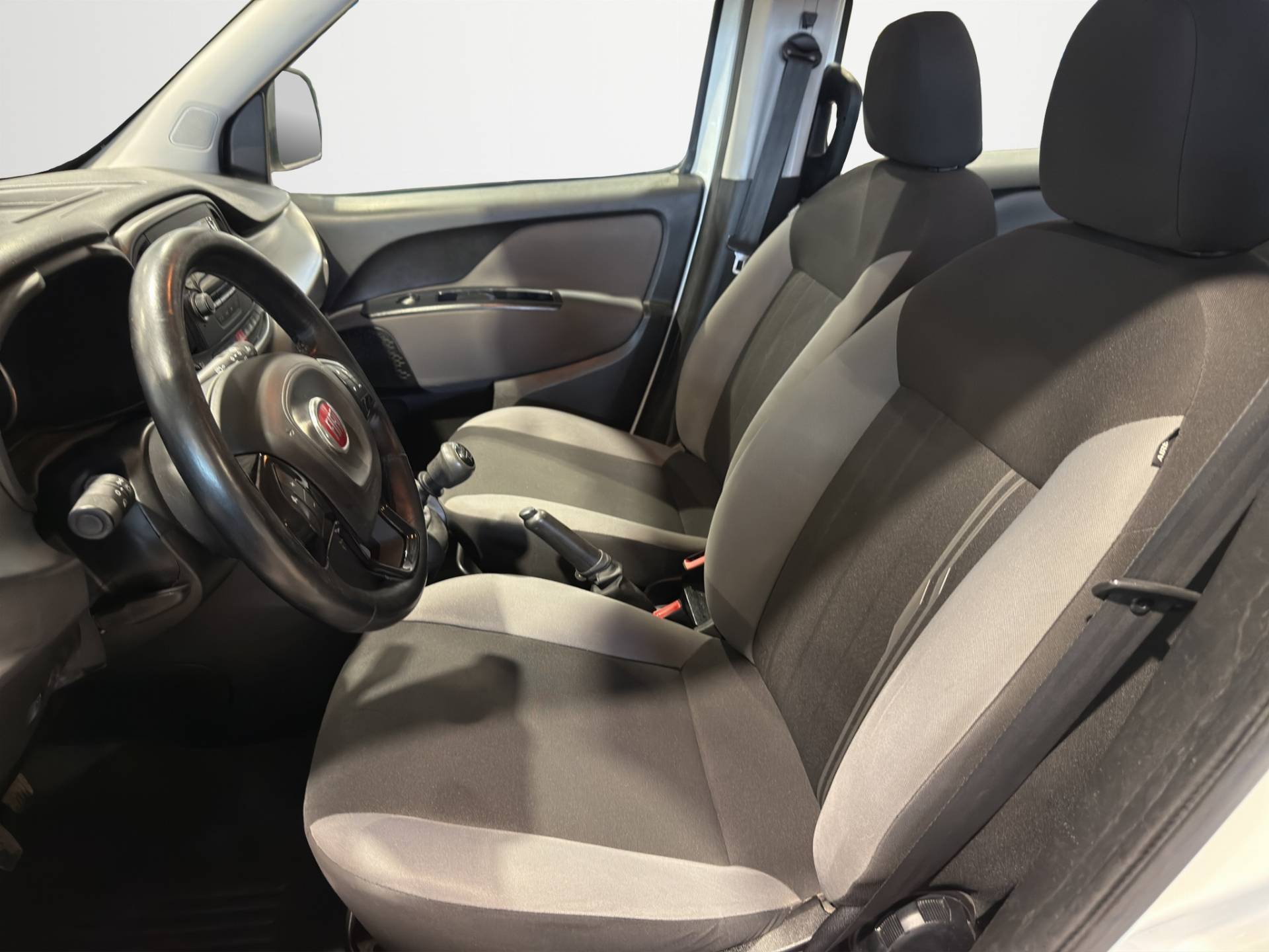 FIAT Doblo Cargo Doblo 1.6 mjt 16v Lounge 95cv usata in pronta consegna - Brandini