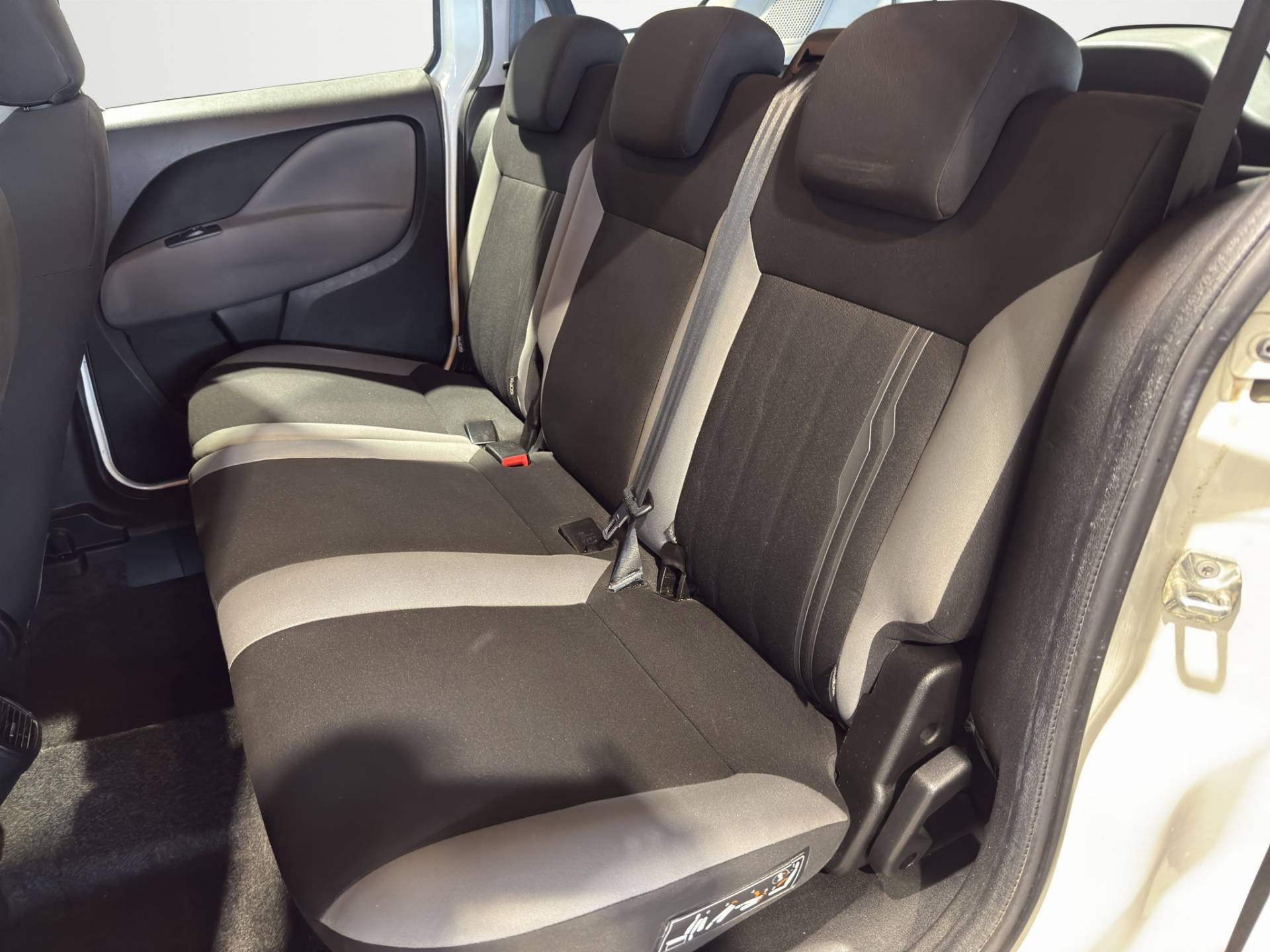 FIAT Doblo Cargo Doblo 1.6 mjt 16v Lounge 95cv usata in pronta consegna - Brandini