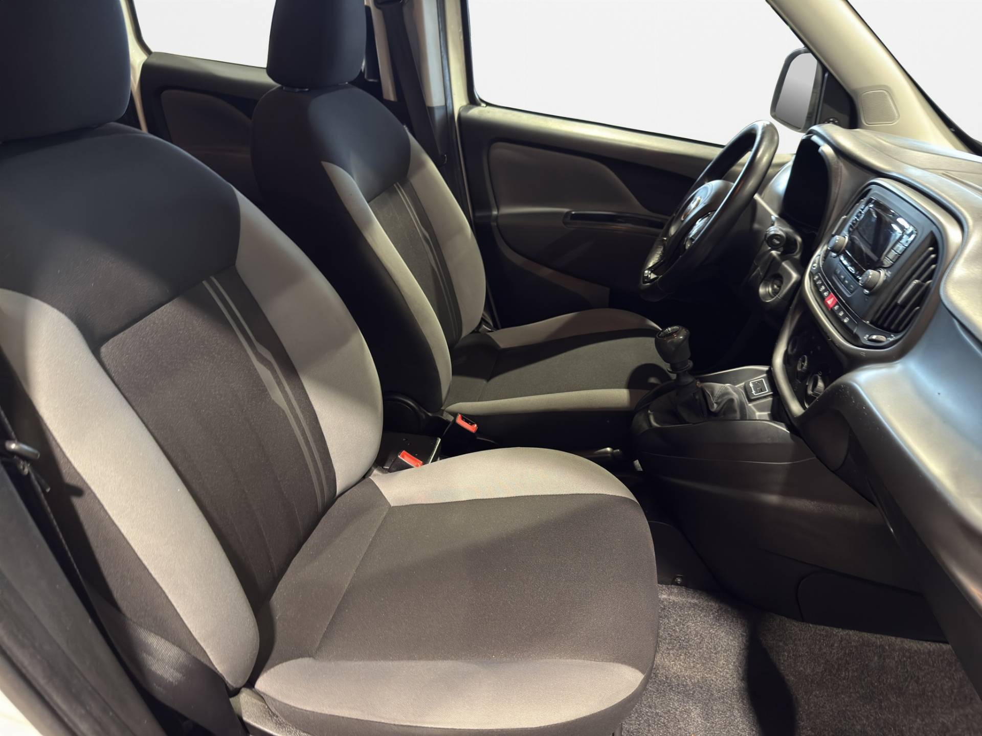 FIAT Doblo Cargo Doblo 1.6 mjt 16v Lounge 95cv usata in pronta consegna - Brandini