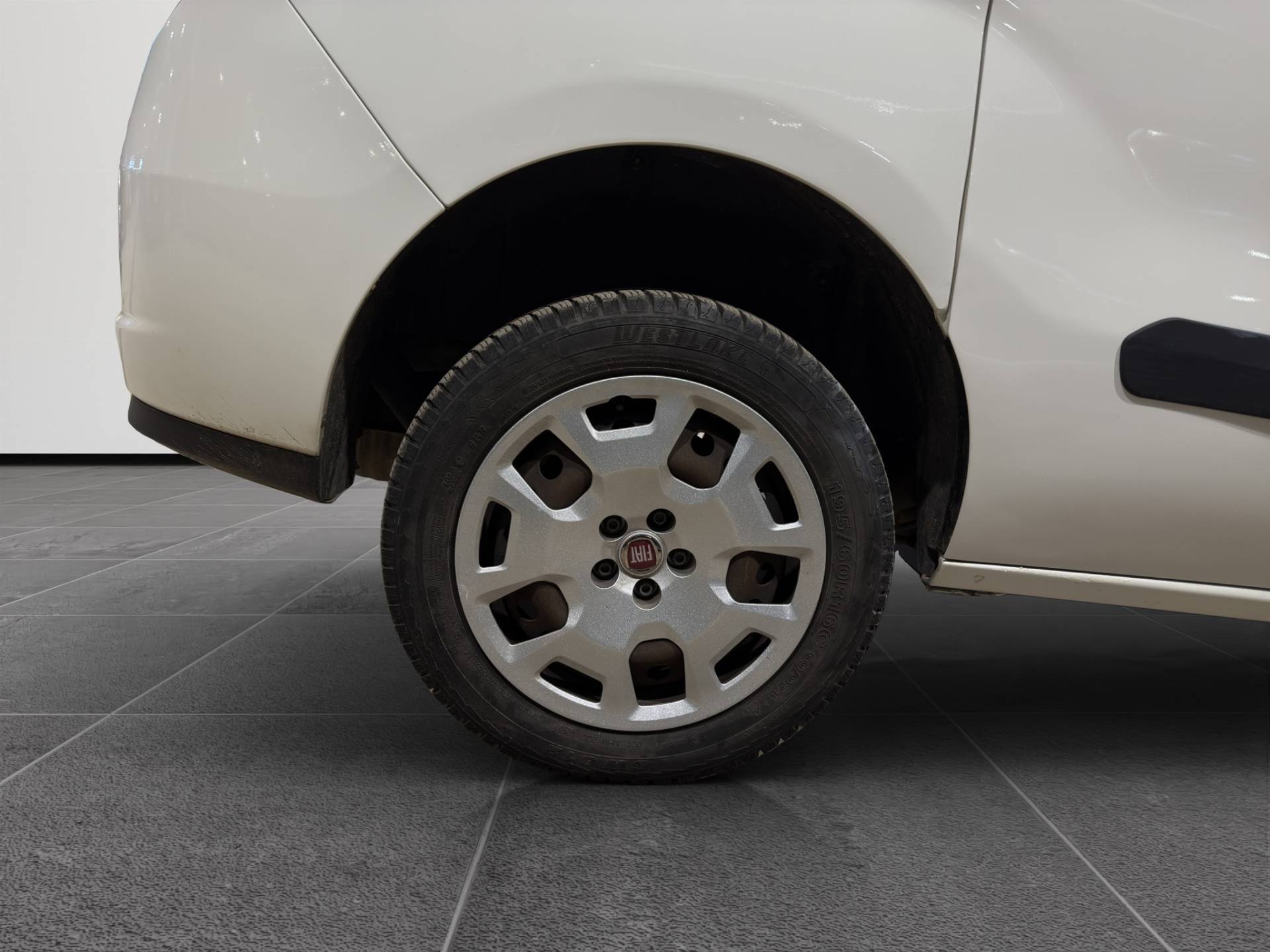 FIAT Doblo Cargo Doblo 1.6 mjt 16v Lounge 95cv usata in pronta consegna - Brandini