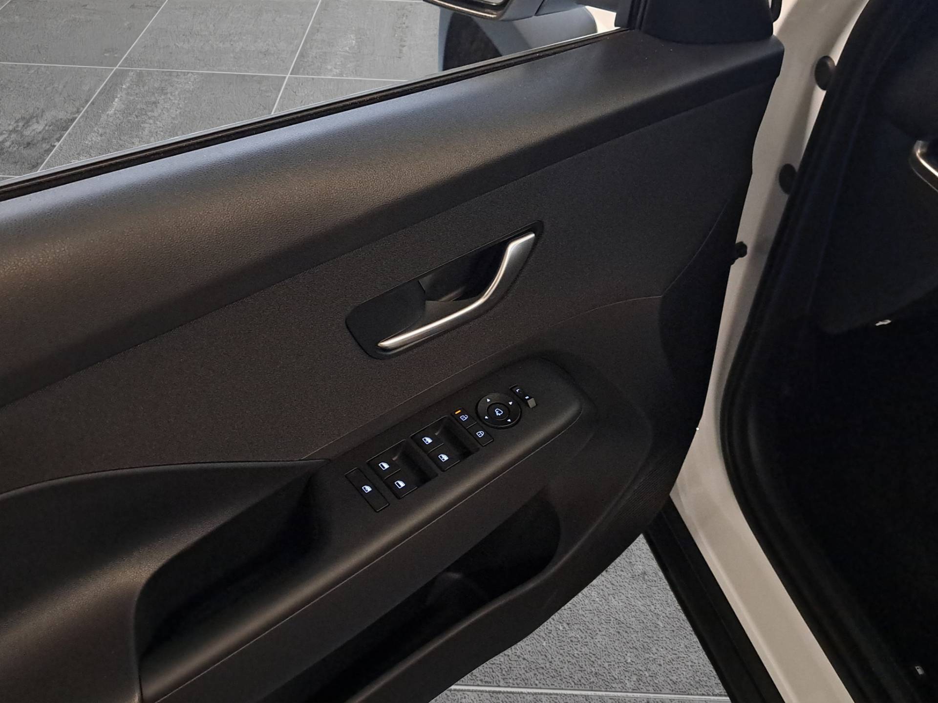 HYUNDAI Kona Kona 1.6 gdi hev Business Advanced Pack 2wd 138cv dct usata in pronta consegna - Brandini