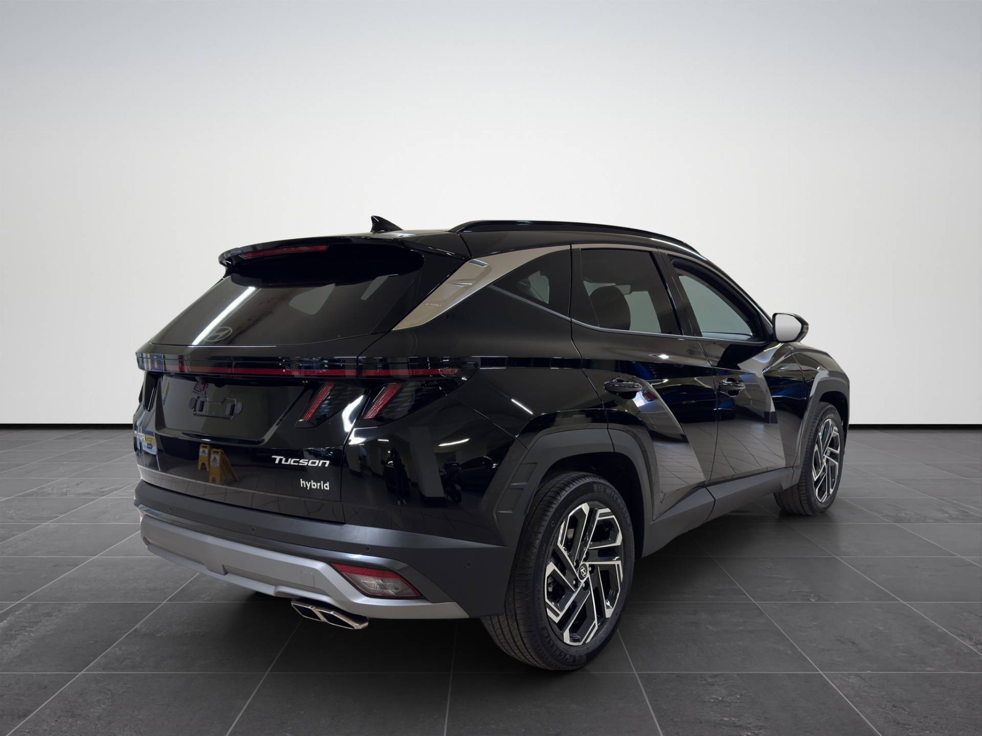 Auto Venduta - HYUNDAI Tucson TUCSON PE 1.6 HEV AT 4WD Exellence usata in pronta consegna - Brandini