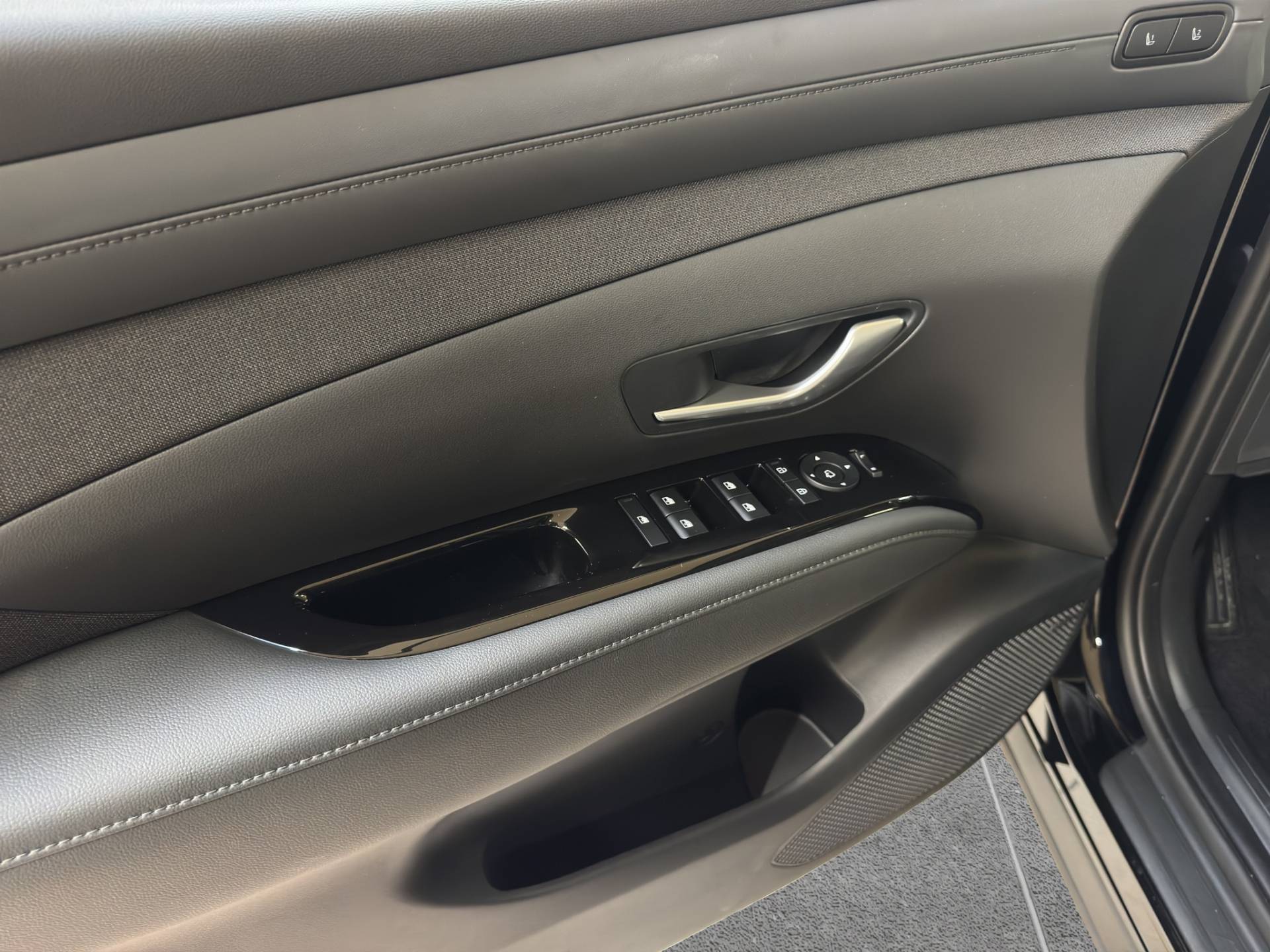 Auto Venduta - HYUNDAI Tucson TUCSON PE 1.6 HEV AT 4WD Exellence usata in pronta consegna - Brandini