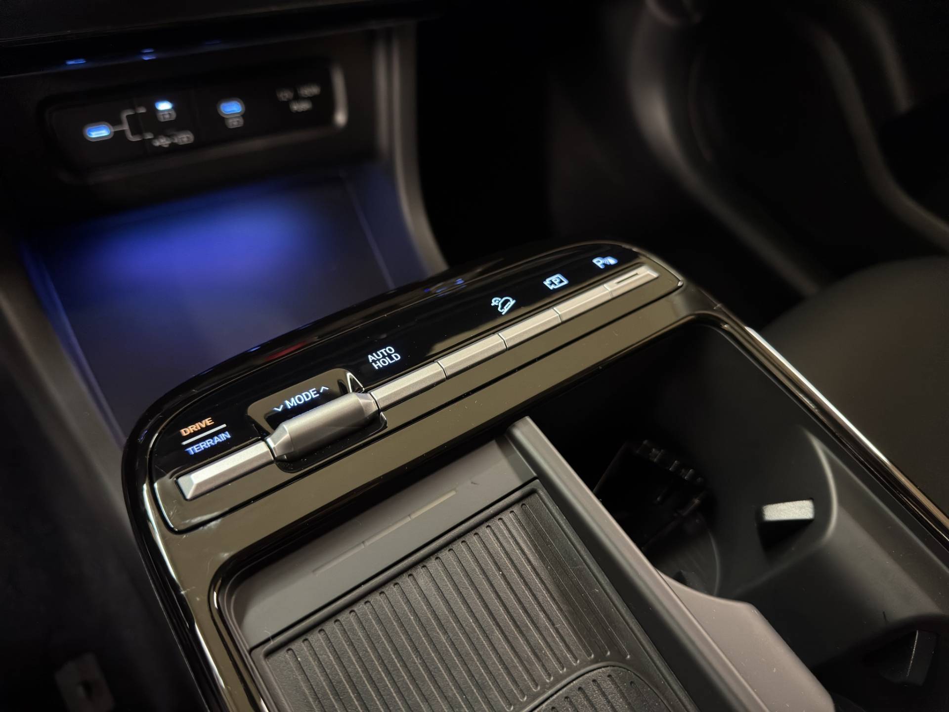 Auto Venduta - HYUNDAI Tucson TUCSON PE 1.6 HEV AT 4WD Exellence usata in pronta consegna - Brandini