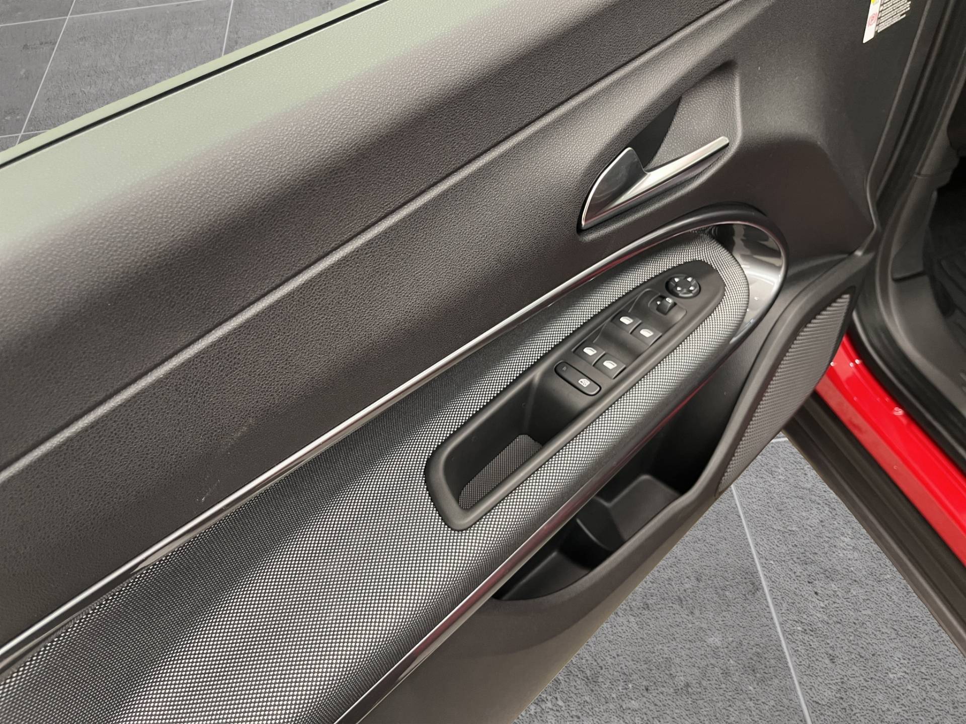 FIAT 600 600 1.2 hybrid Icon 145cv auto usata in pronta consegna - Brandini