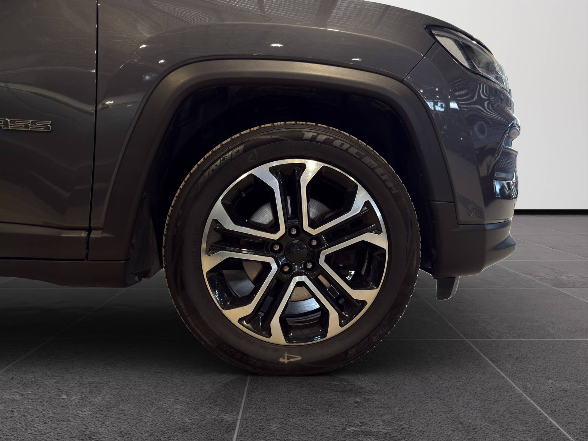 JEEP Compass Compass 1.3 turbo t4 Limited 2wd 130cv usata in pronta consegna - Brandini