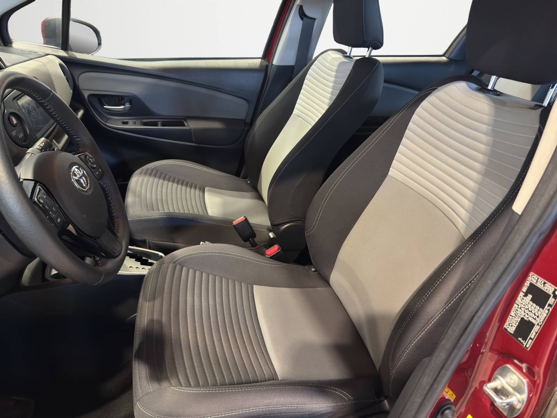 Auto Venduta - TOYOTA Yaris Yaris 5p 1.5 hybrid Active my18 usata in pronta consegna - Brandini