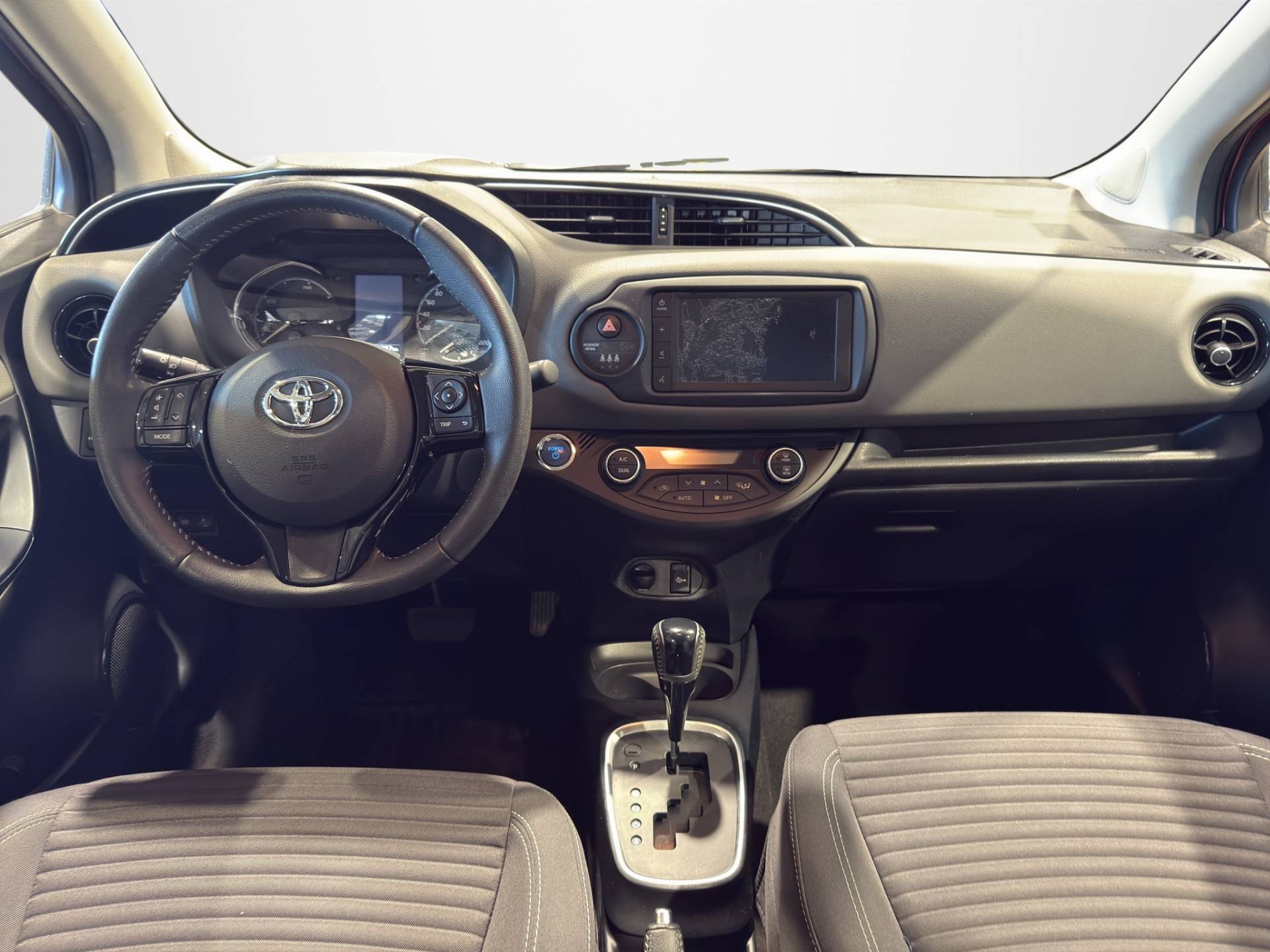 Auto Venduta - TOYOTA Yaris Yaris 5p 1.5 hybrid Active my18 usata in pronta consegna - Brandini